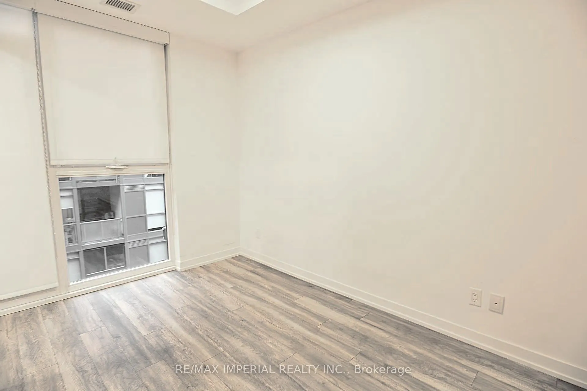 38 Howard Park Avenue, #516