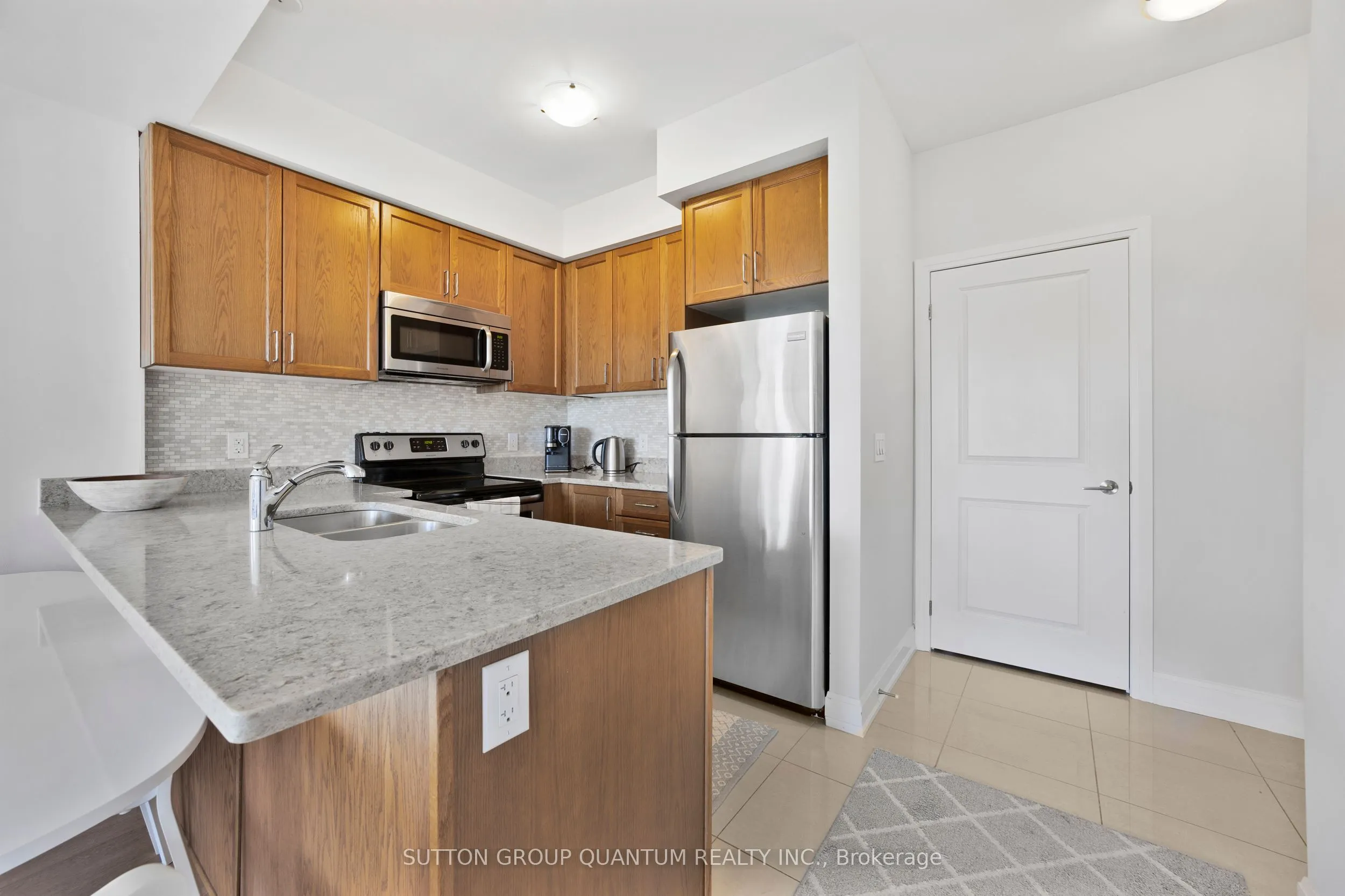 275 Roxton Road, #201
