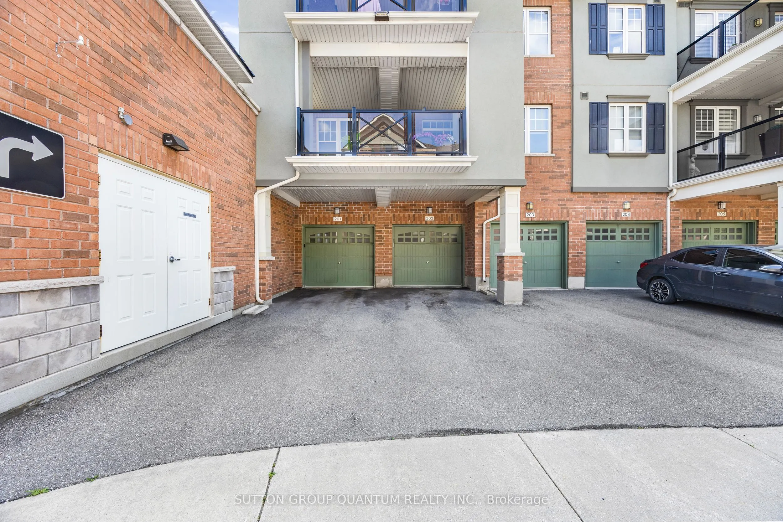 275 Roxton Road, #201