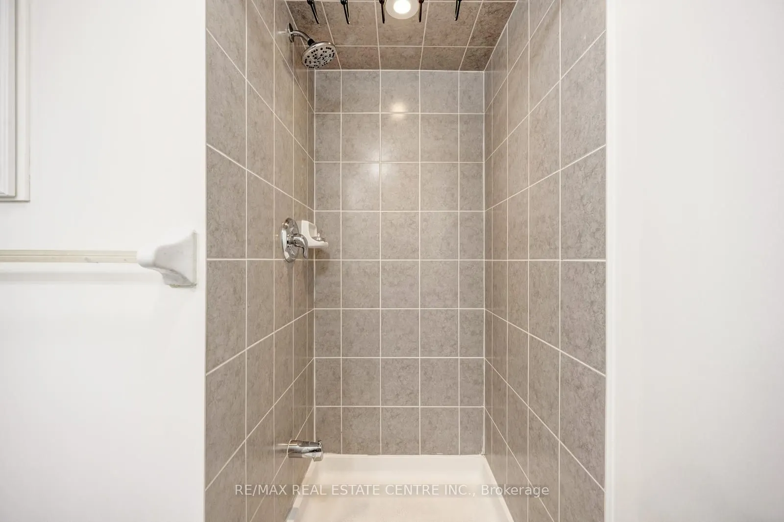3250 Bentley Drive, #41