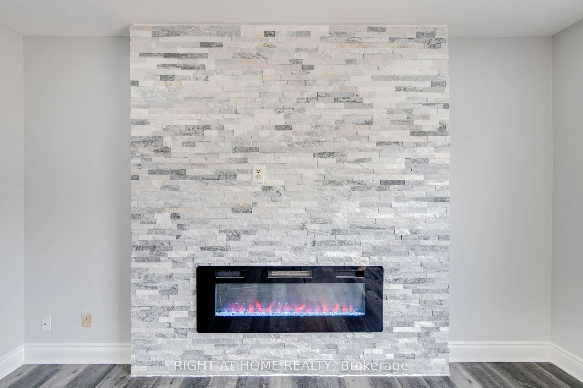 34 Meadowlark Drive