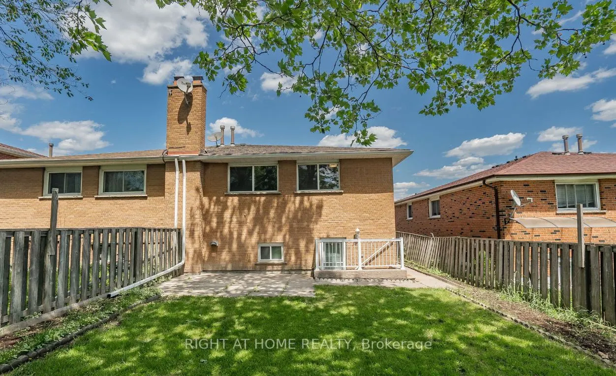4122 Dursley Crescent, #Upper
