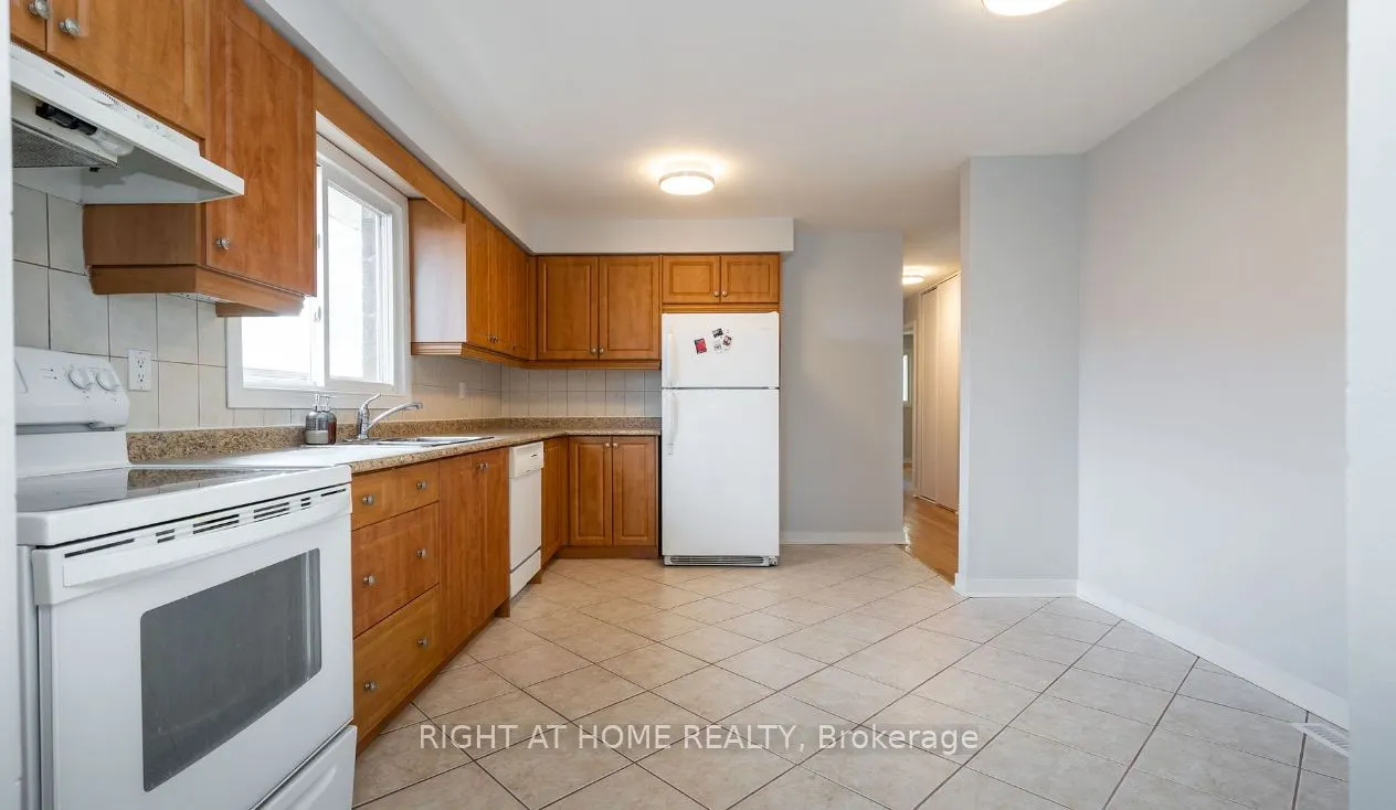 4122 Dursley Crescent, #Upper