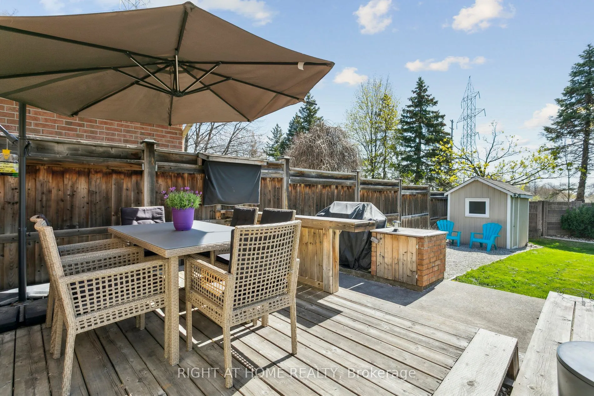 3194 Greenbough Crescent