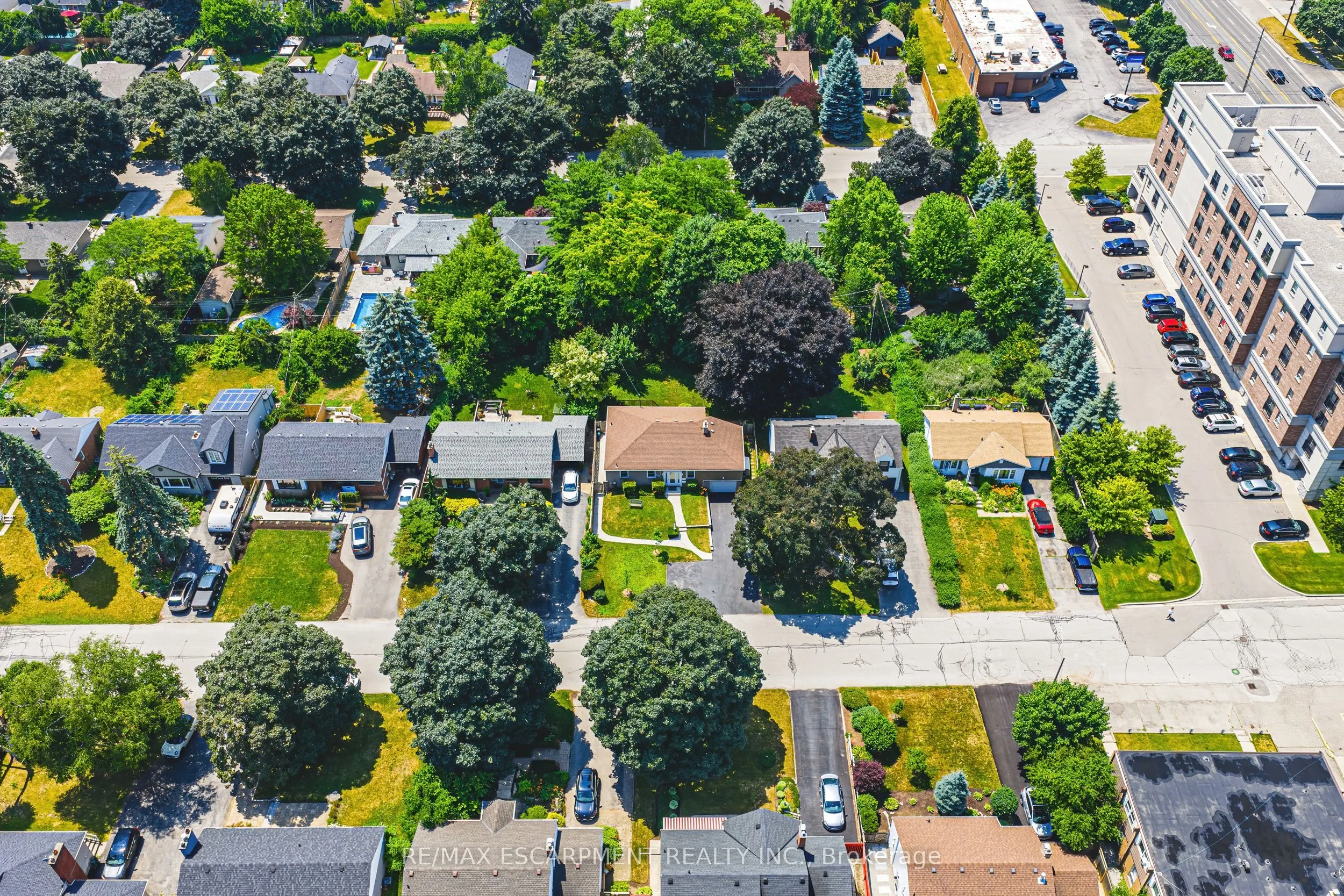 972 Kingsway Drive