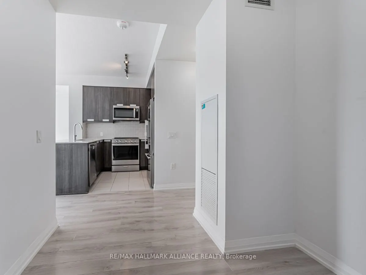 35 Watergarden Drive, #2214