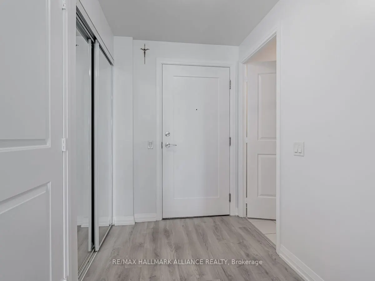 35 Watergarden Drive, #2214