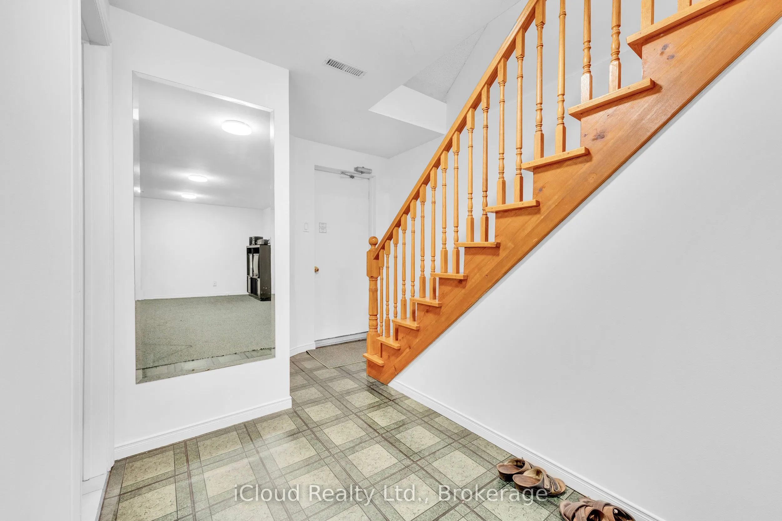551 Caledonia Road