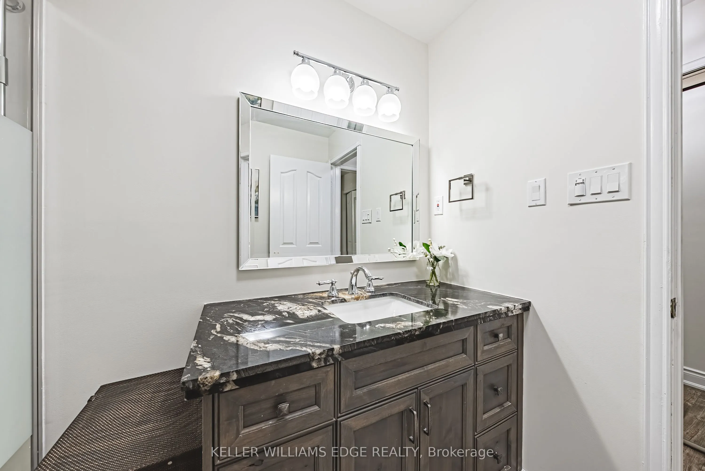 3050 Pinemeadow Drive, #30
