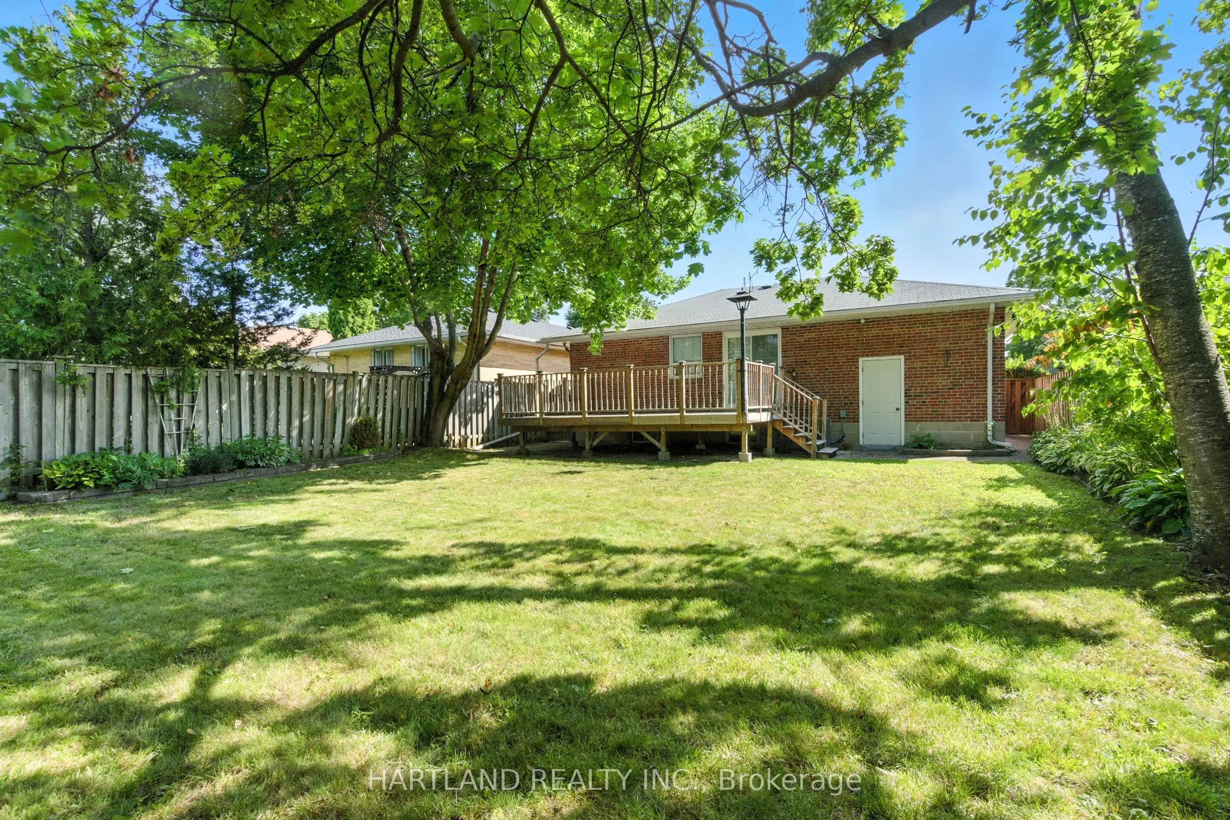 25 Rowse Crescent