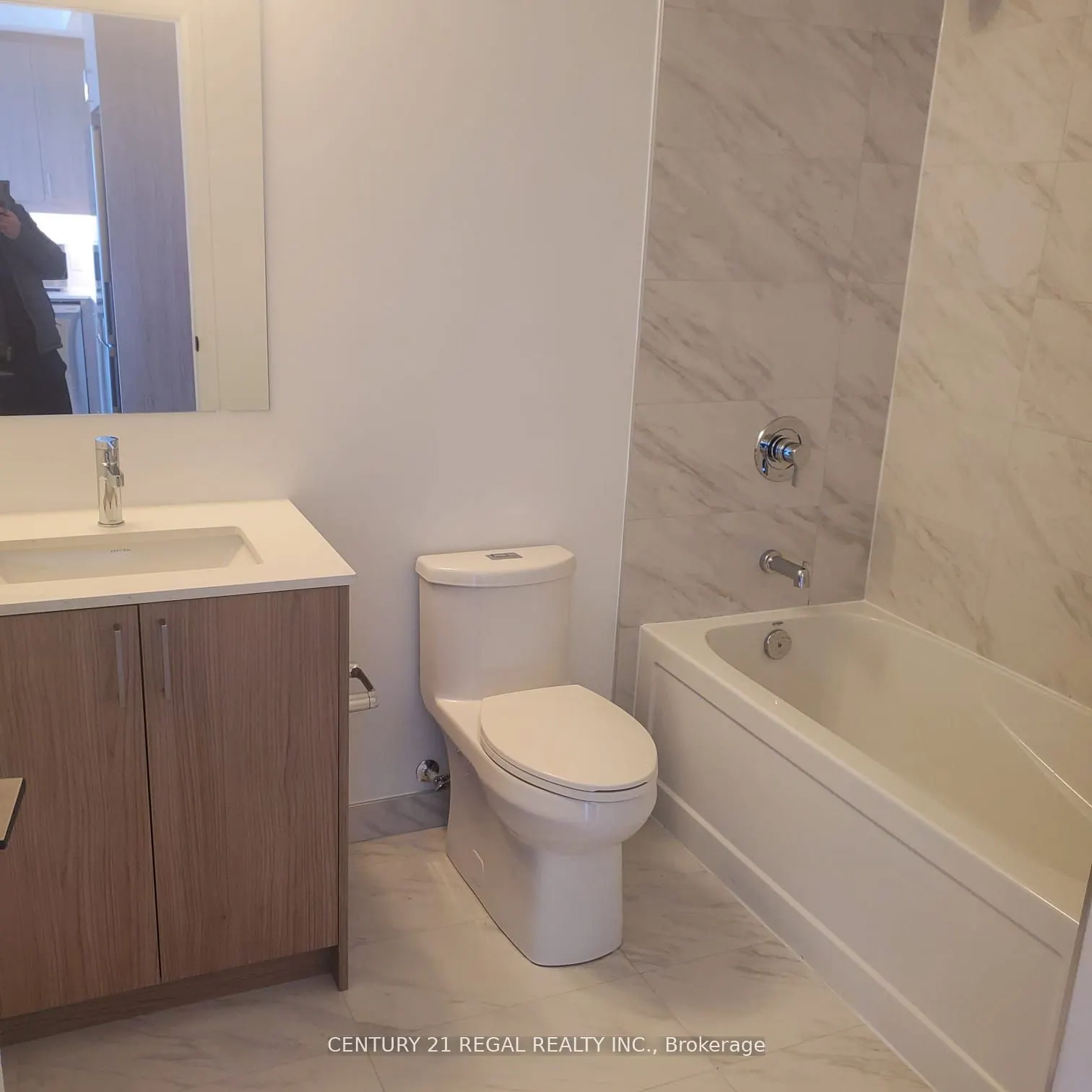 50 George Butchart Drive, #314