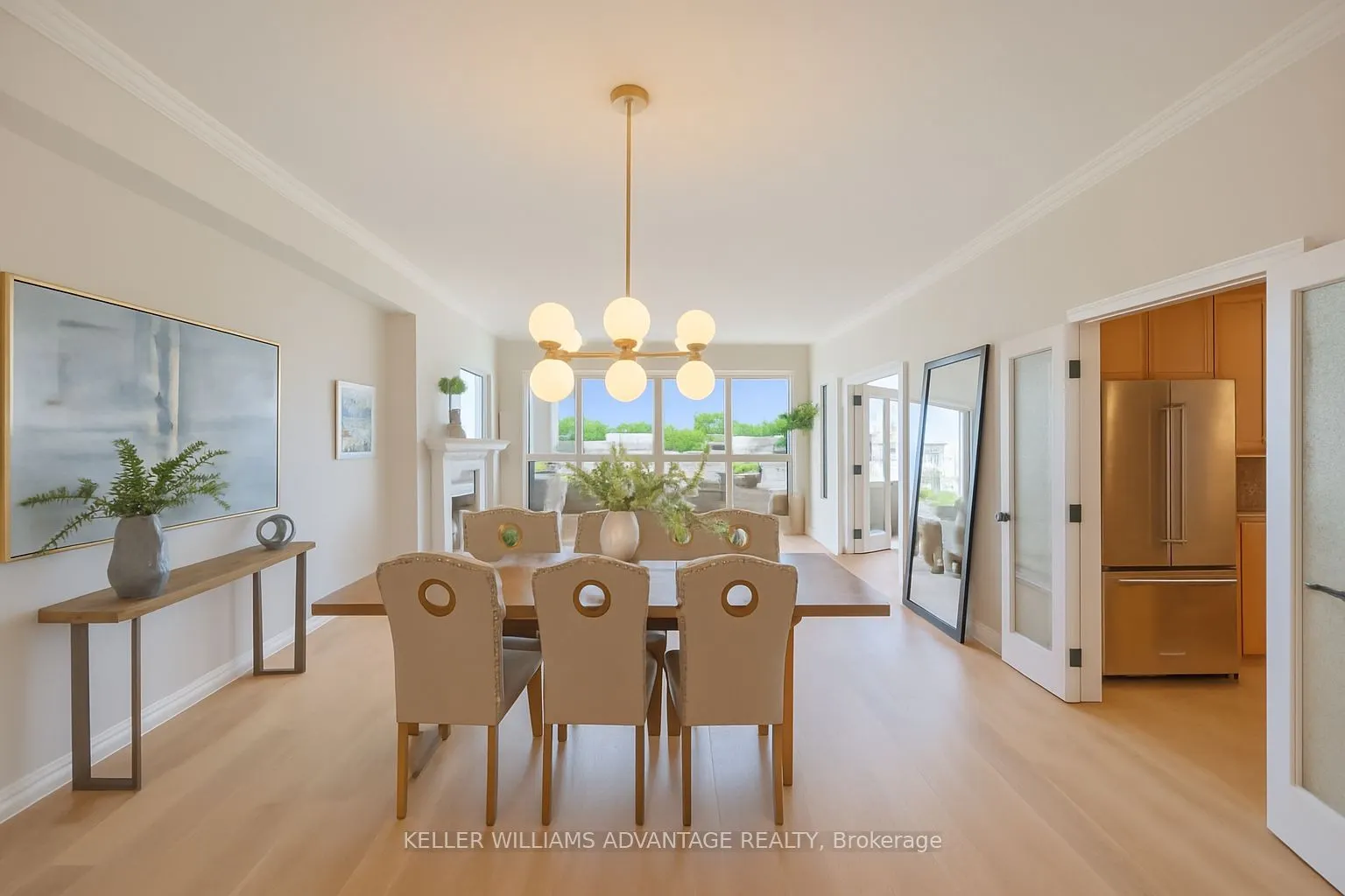 2662 Bloor Street W, #904