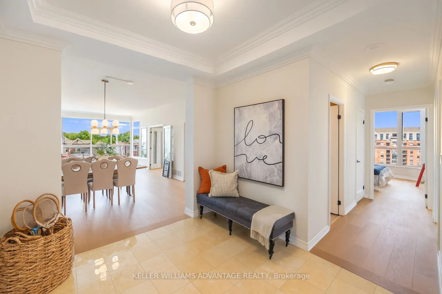 2662 Bloor Street W, #904