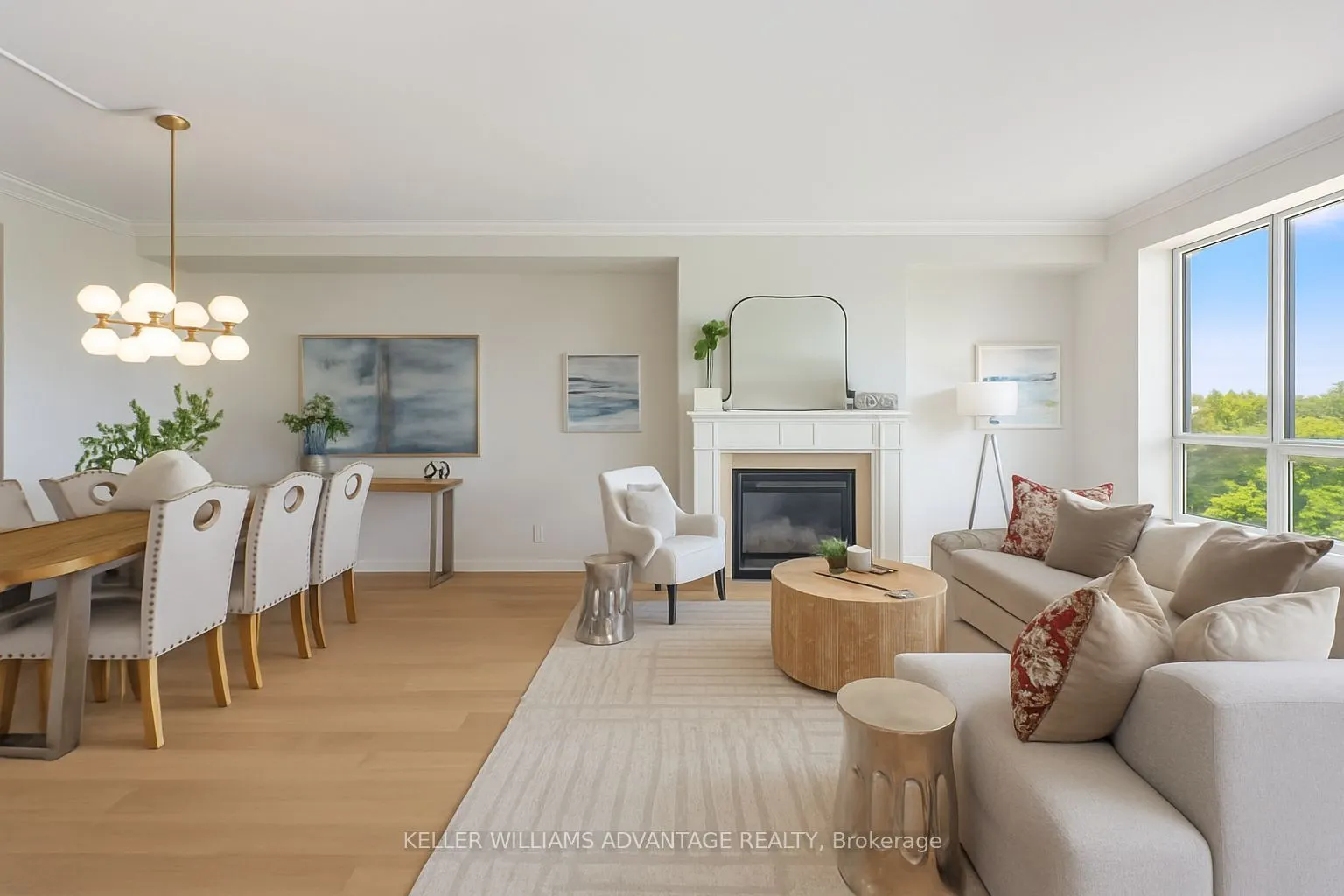 2662 Bloor Street W, #904