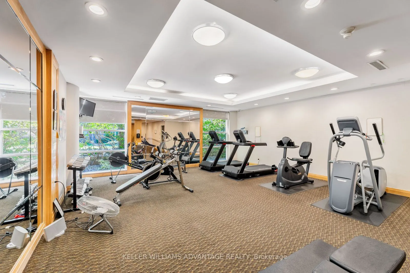 2662 Bloor Street W, #904