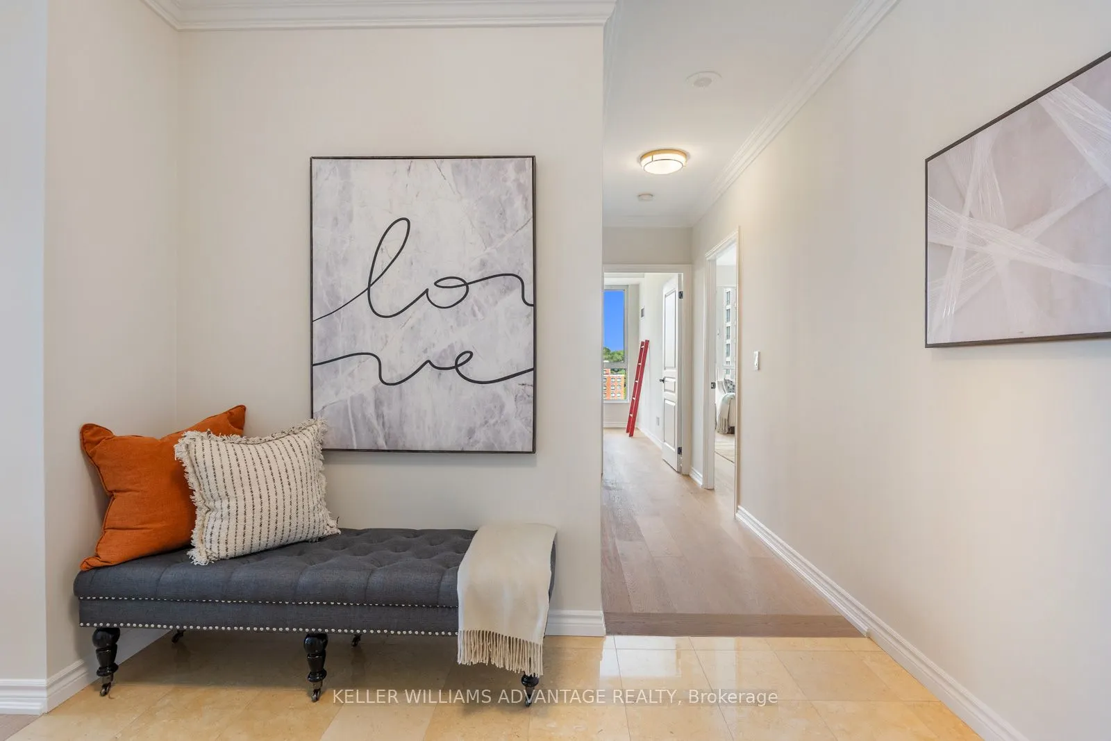 2662 Bloor Street W, #904