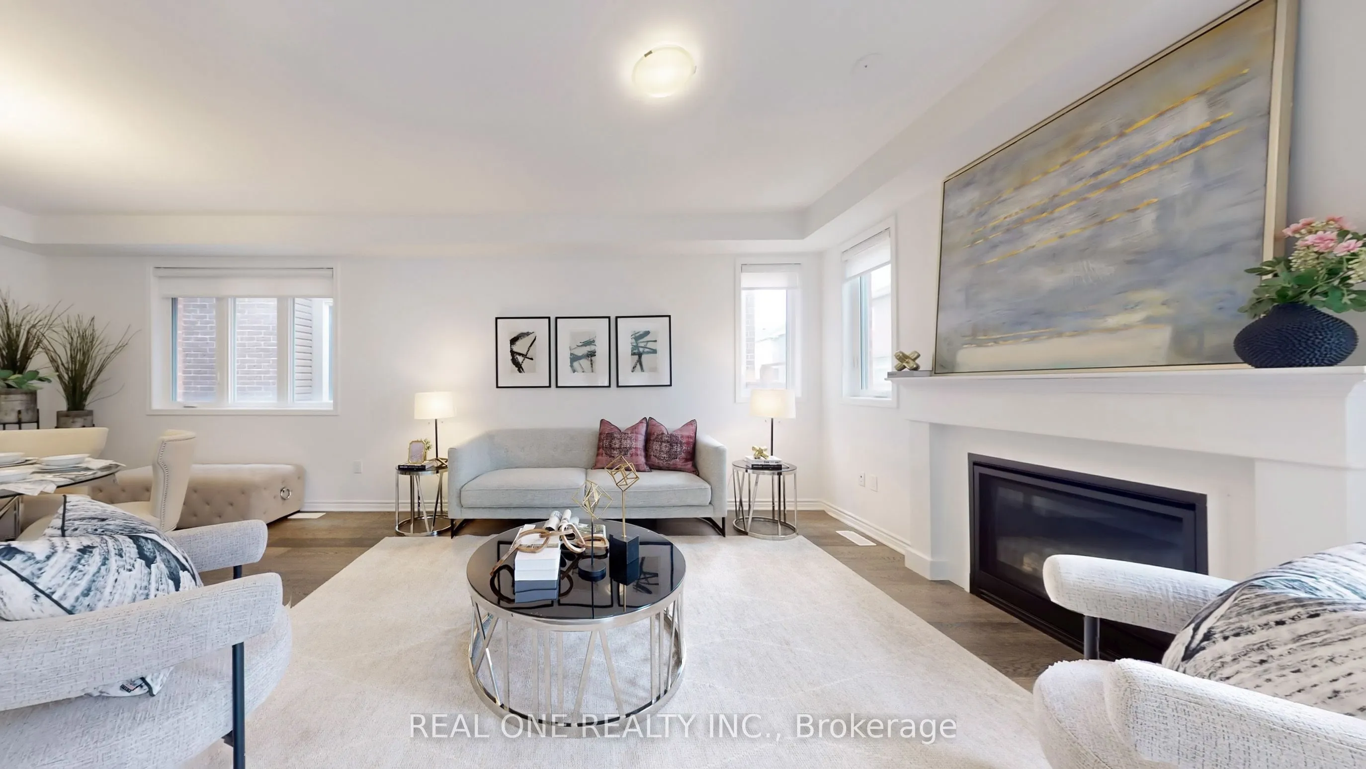 561 KENNEDY Circle W