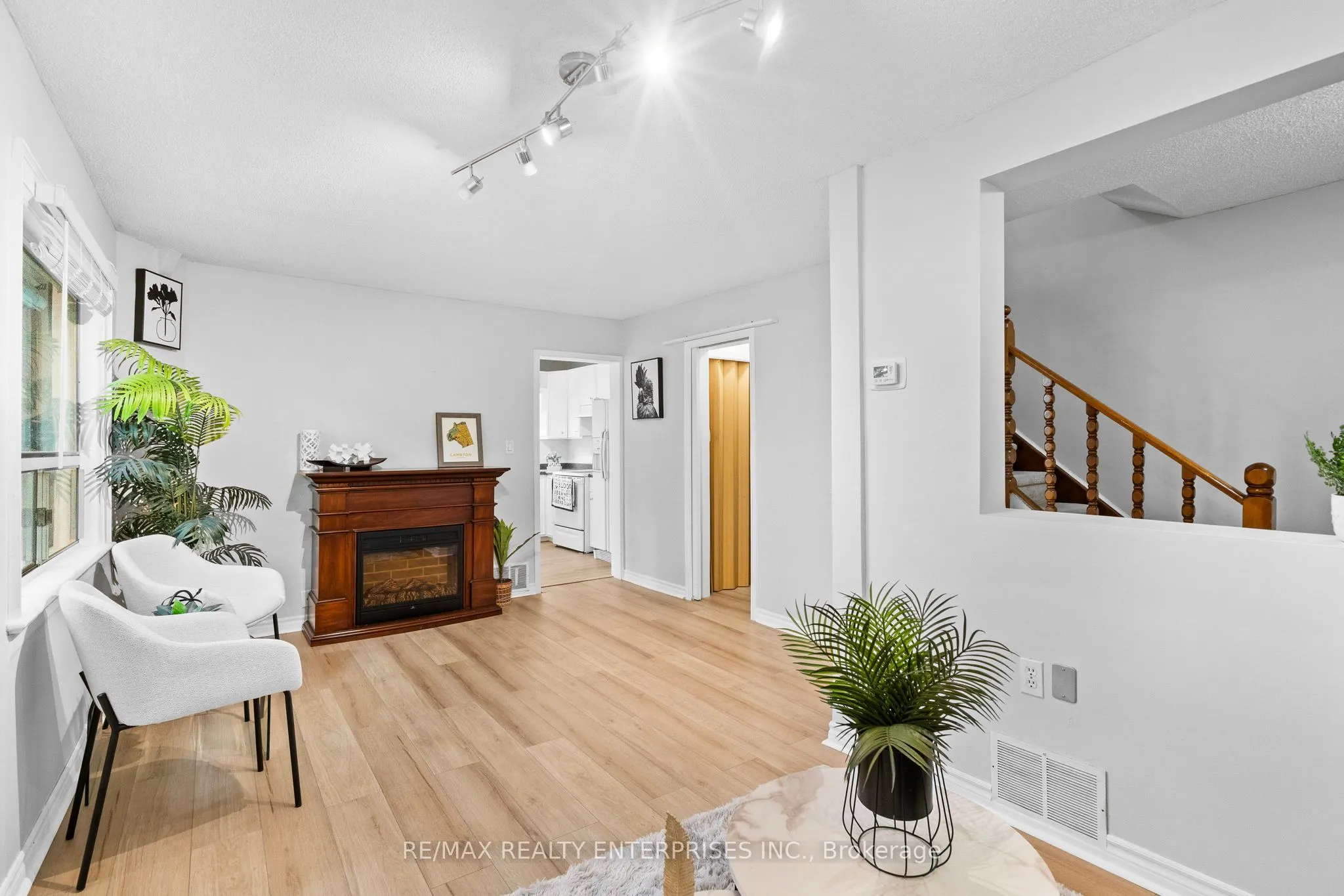 11 Humber Hill Avenue