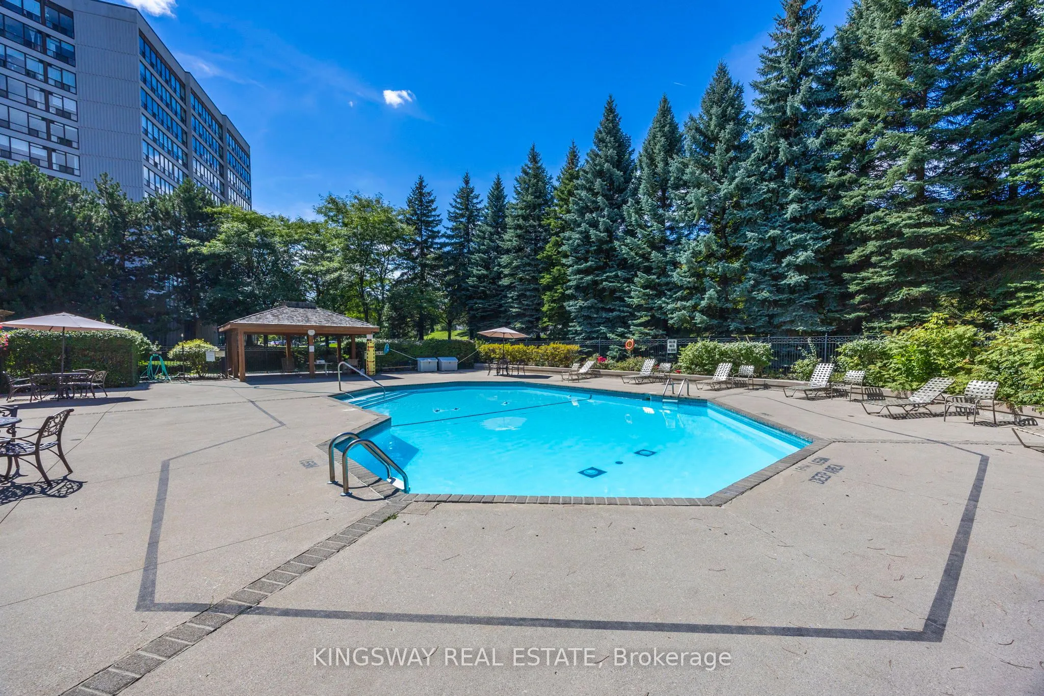 12 Laurelcrest Street, #507
