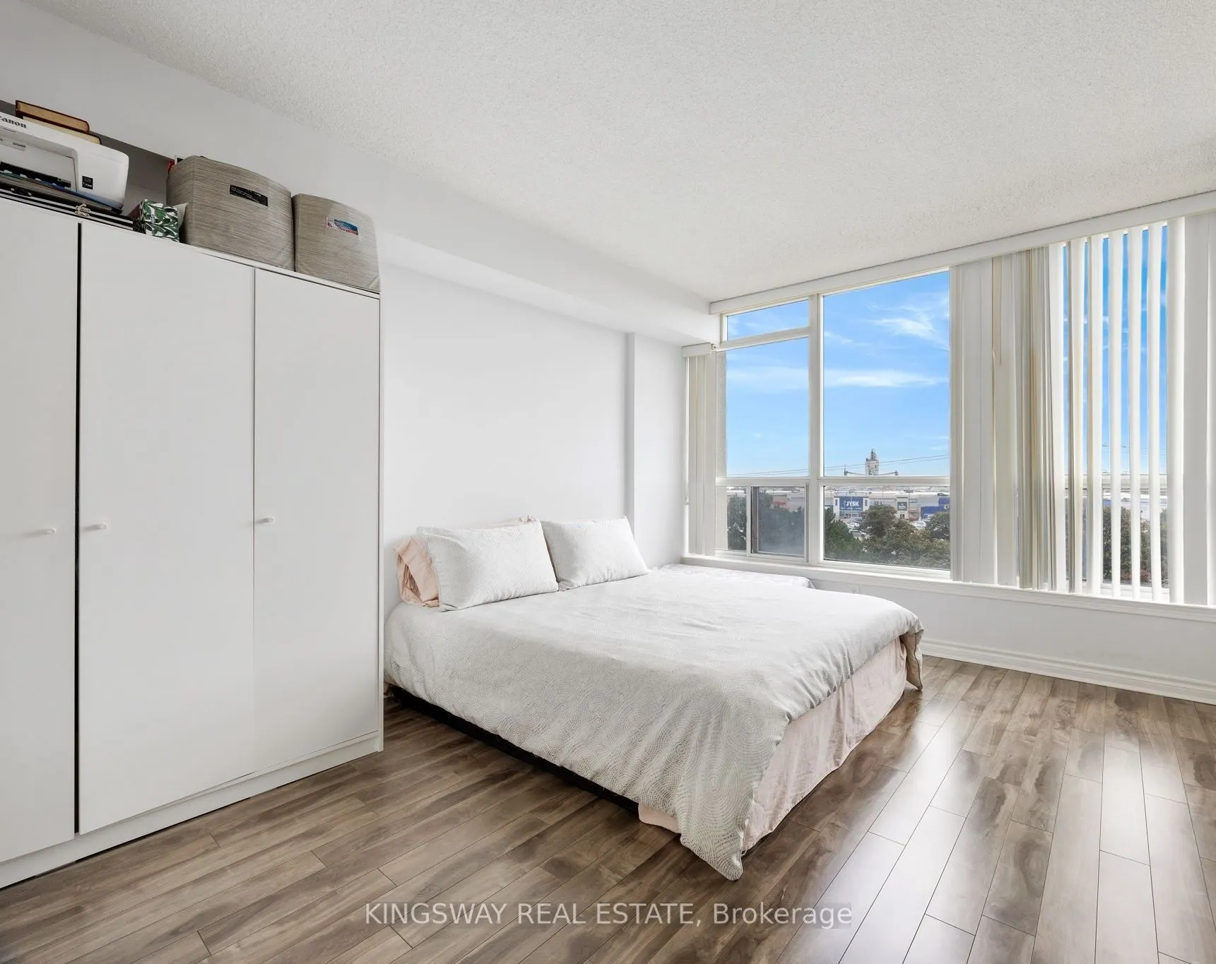 12 Laurelcrest Street, #507
