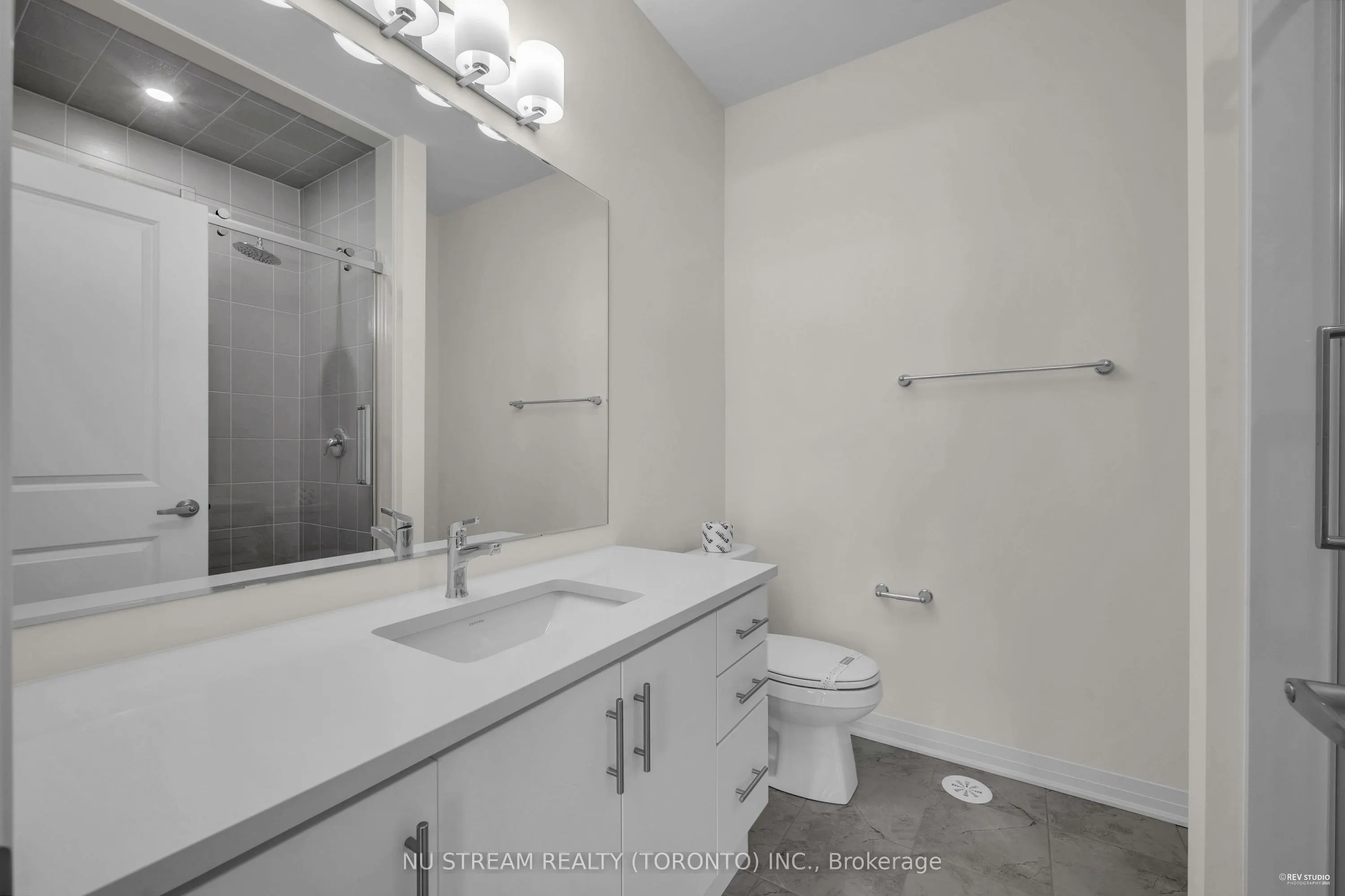 3255 Crystal Drive