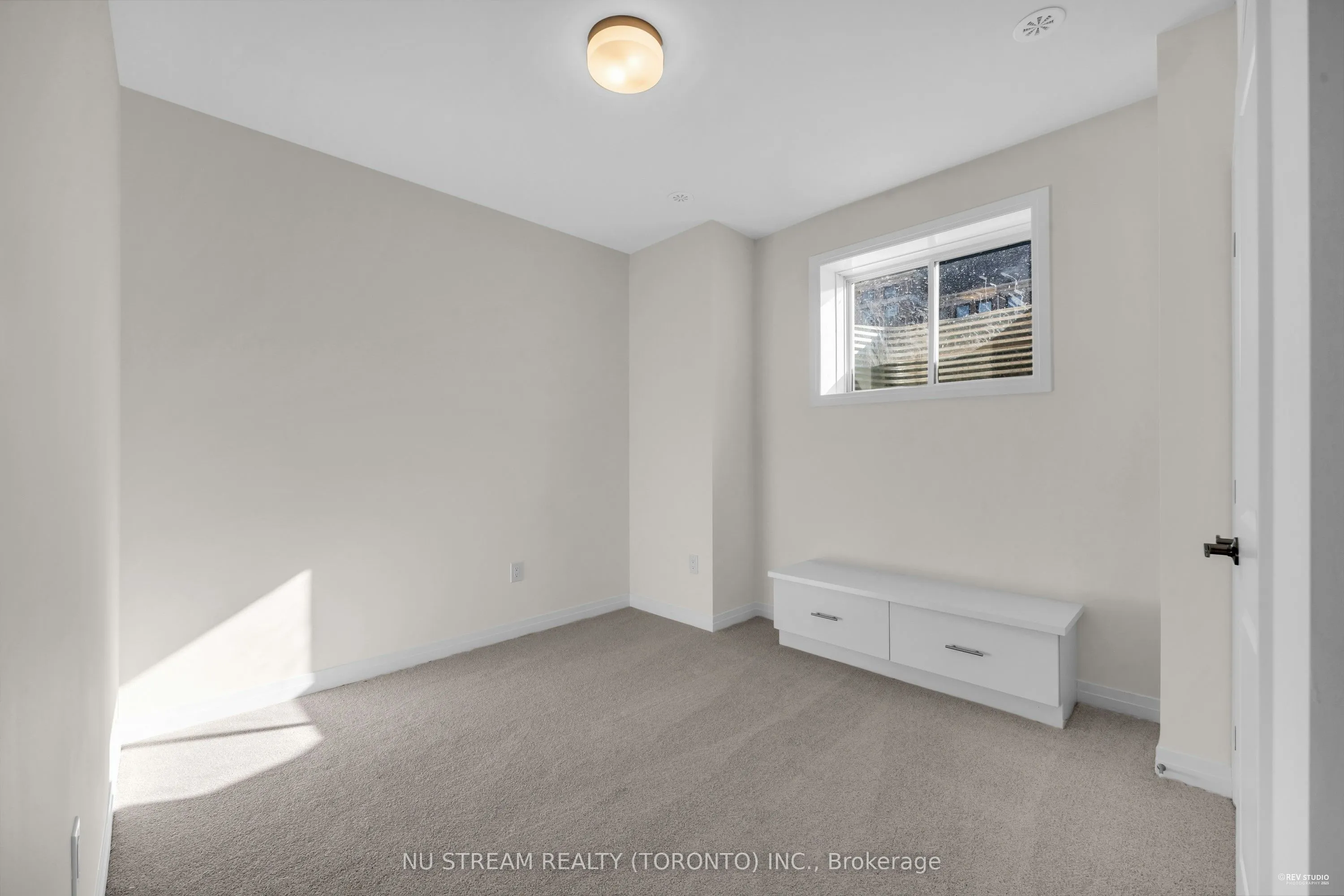 3255 Crystal Drive
