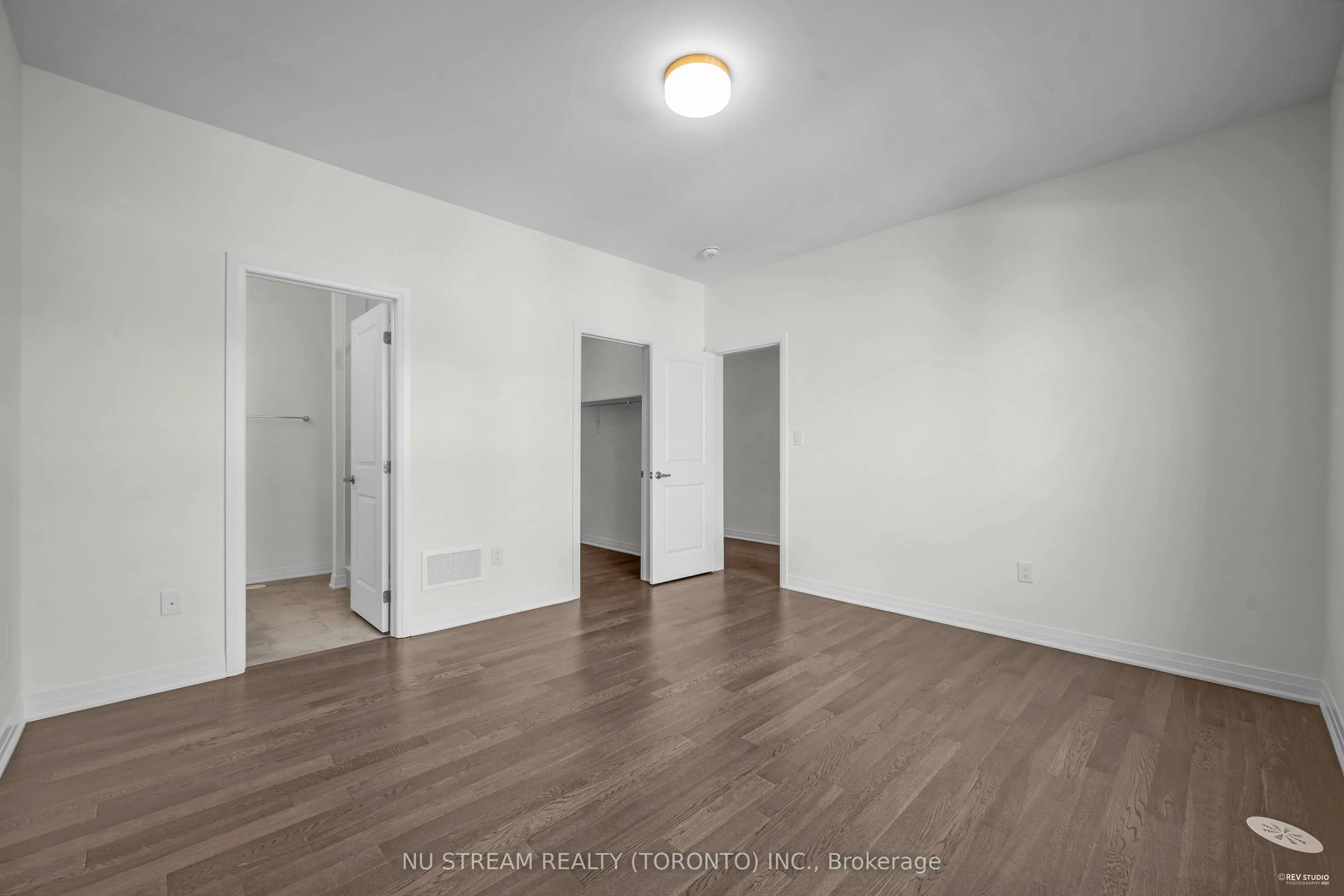 3255 Crystal Drive