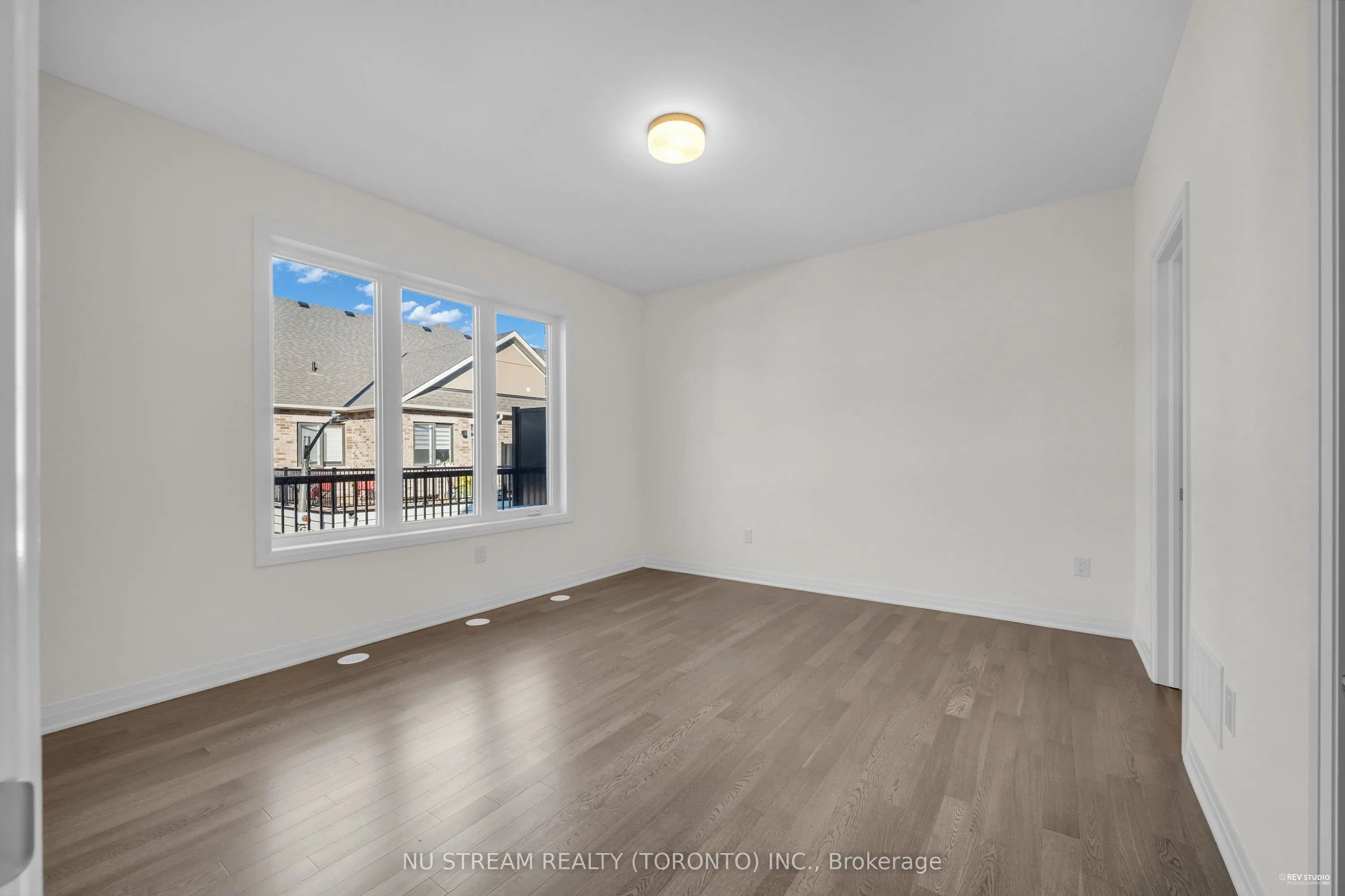 3255 Crystal Drive