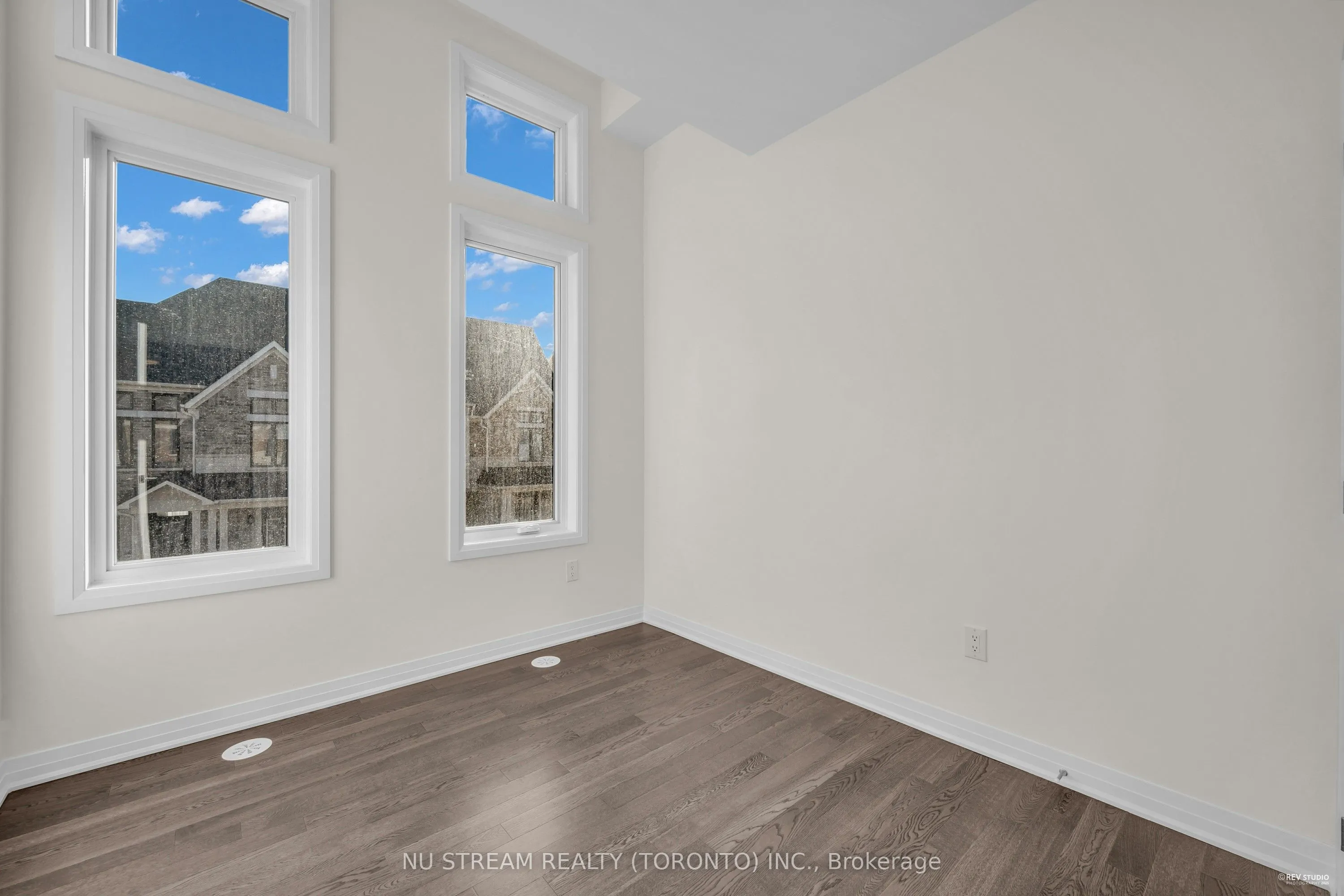 3255 Crystal Drive