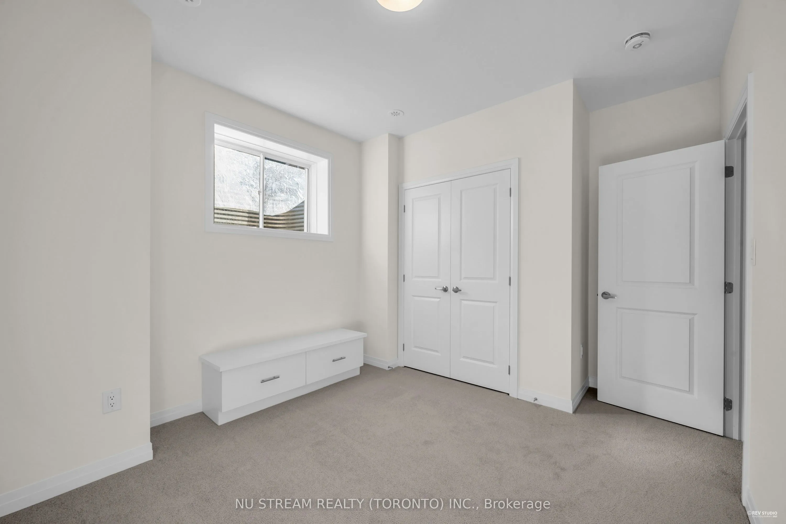 3255 Crystal Drive