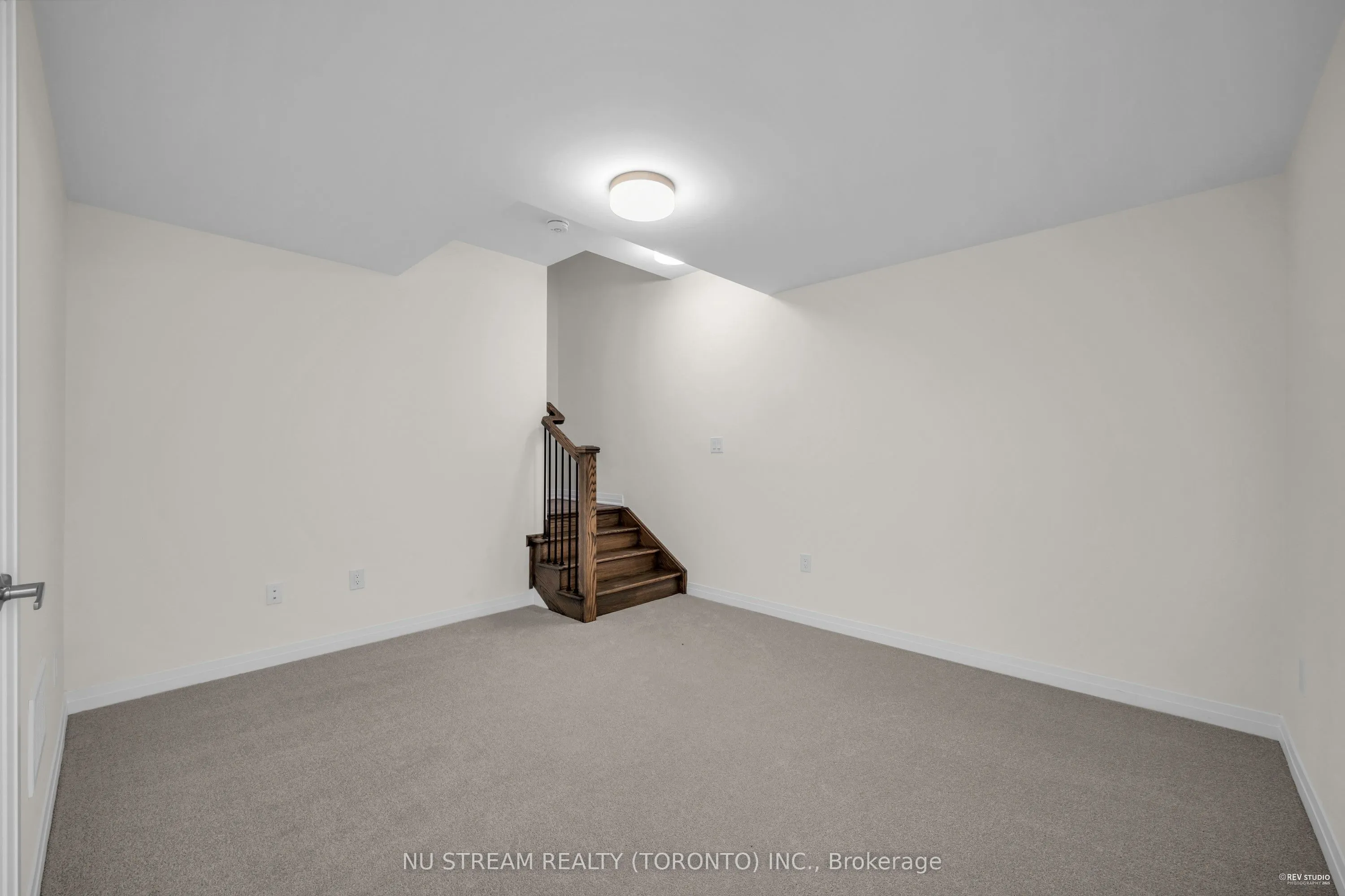 3255 Crystal Drive