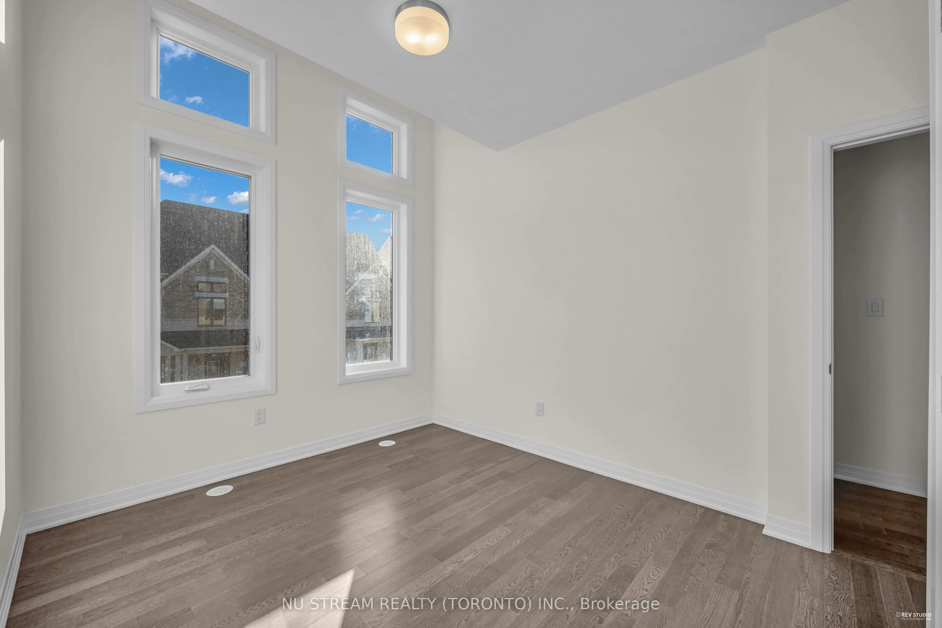 3255 Crystal Drive