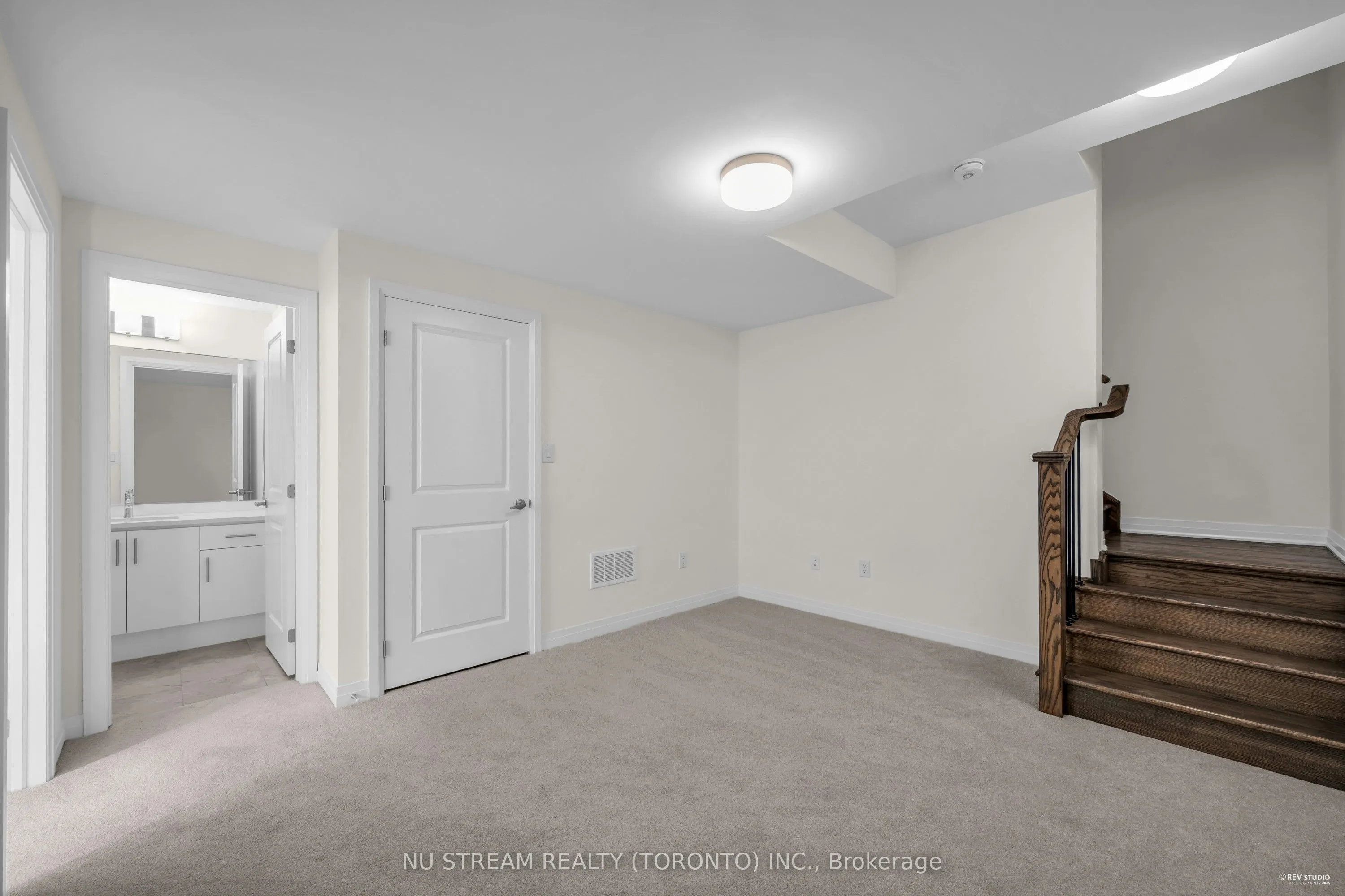 3255 Crystal Drive