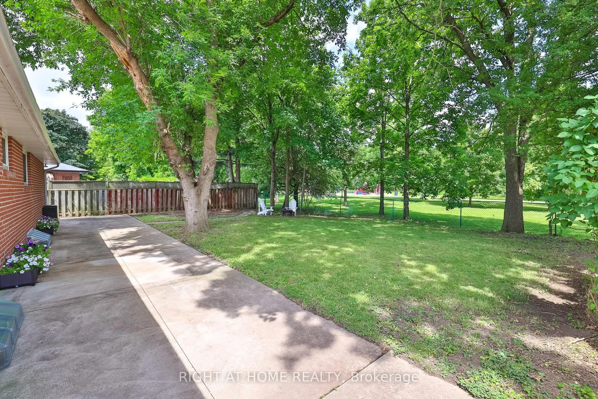 25 Devonshire Drive