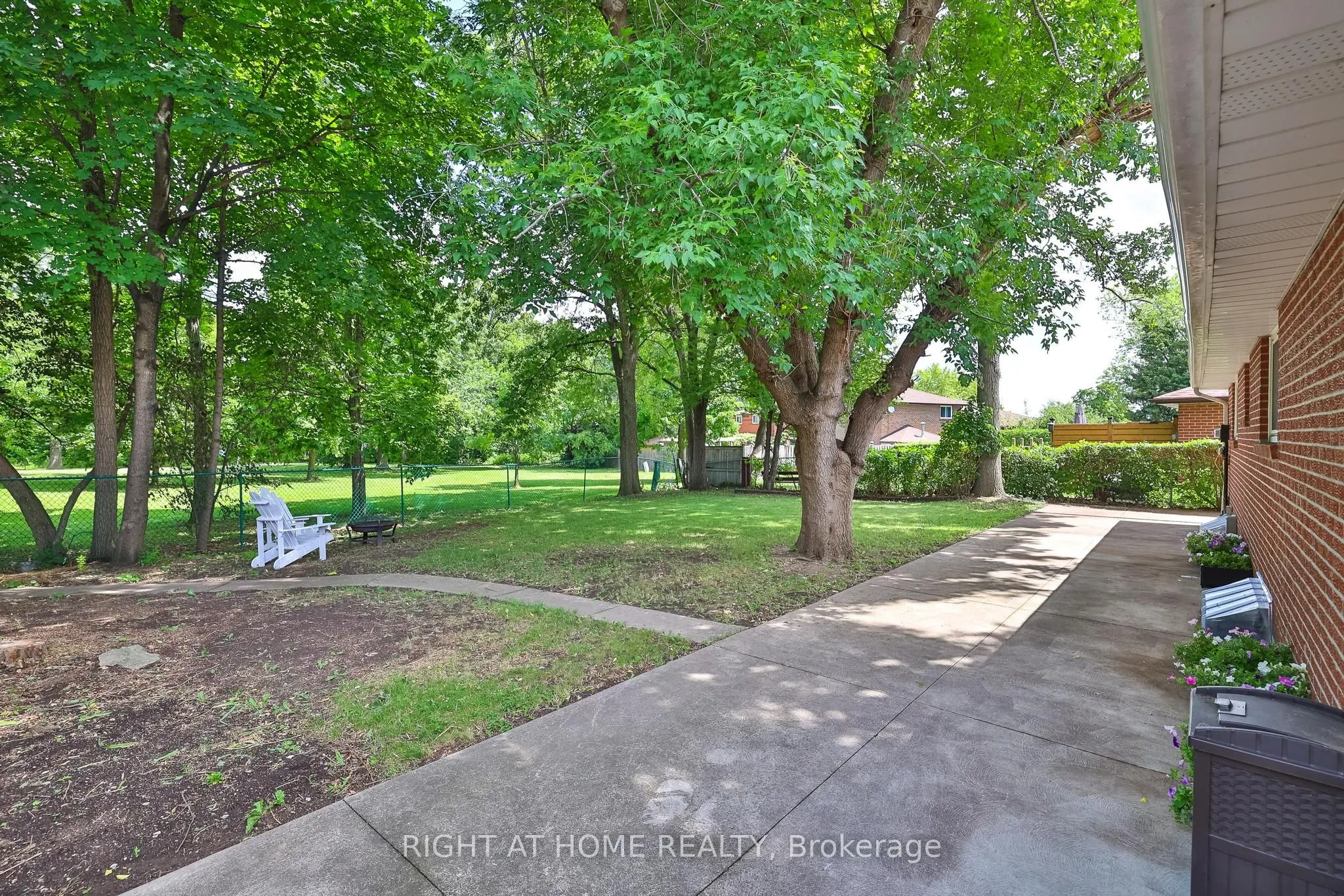 25 Devonshire Drive