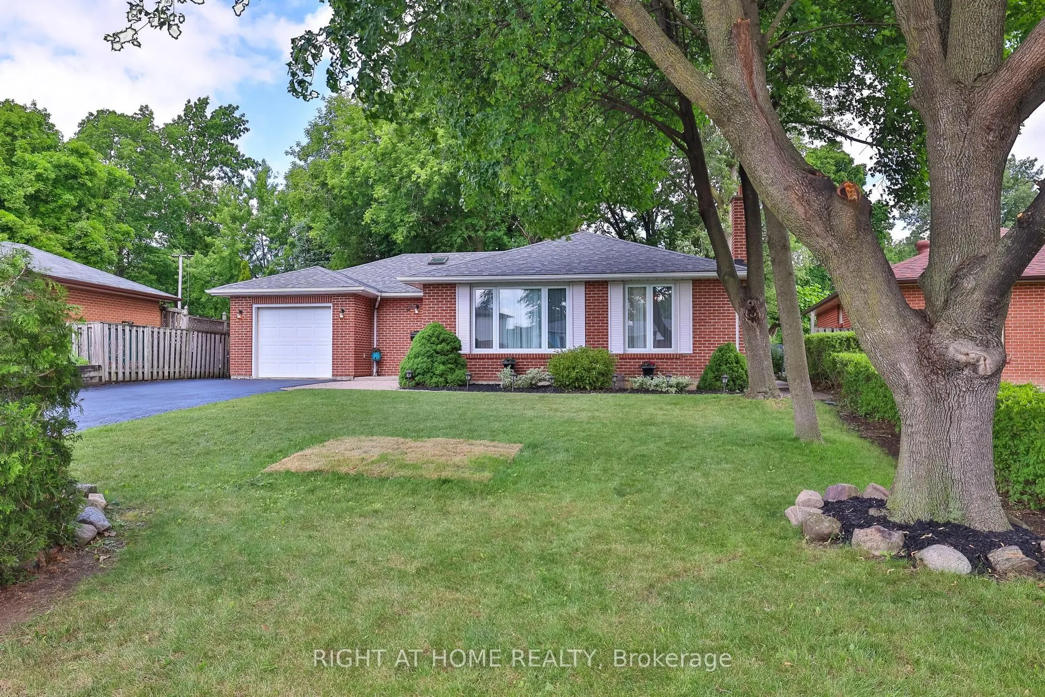 25 Devonshire Drive