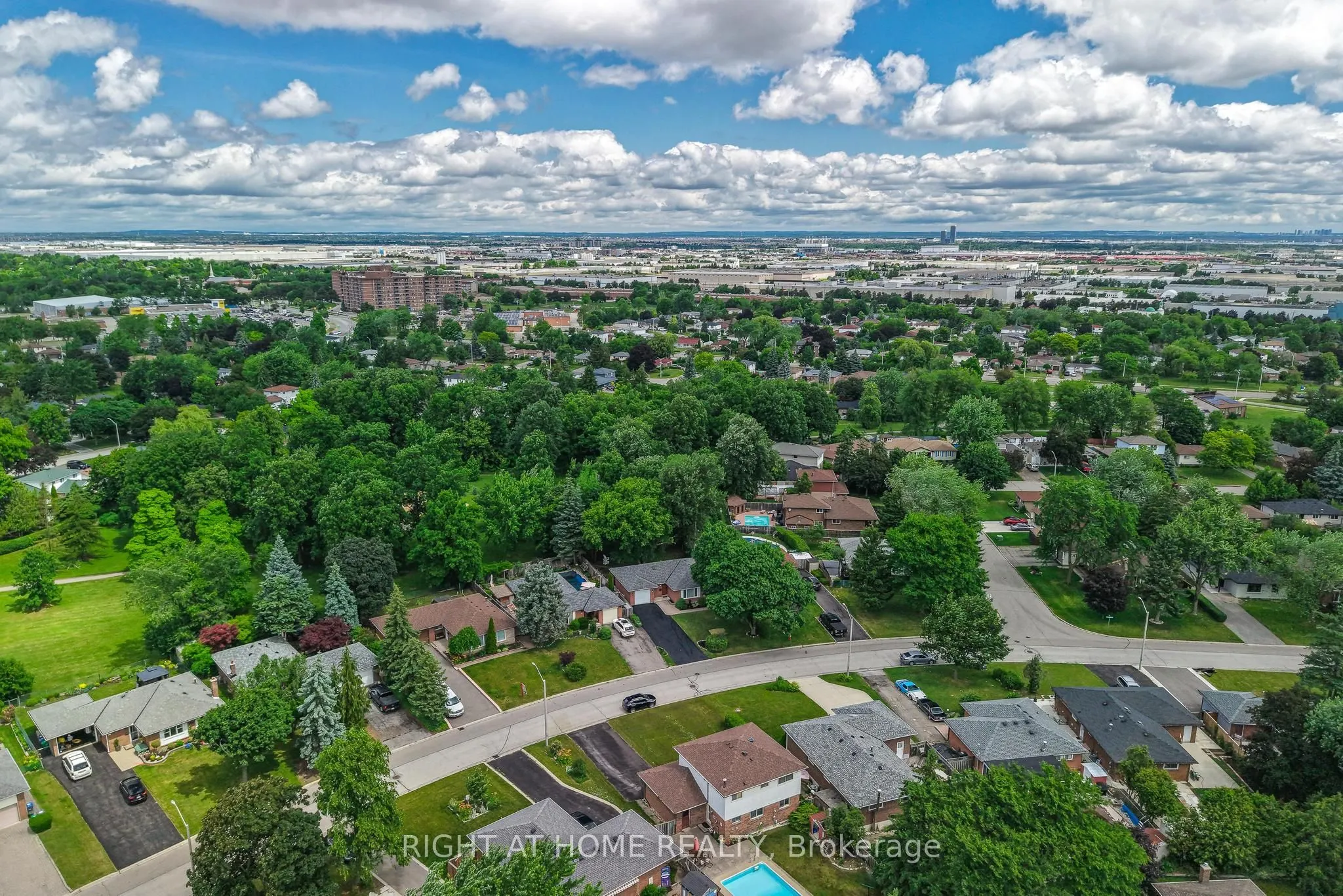 25 Devonshire Drive