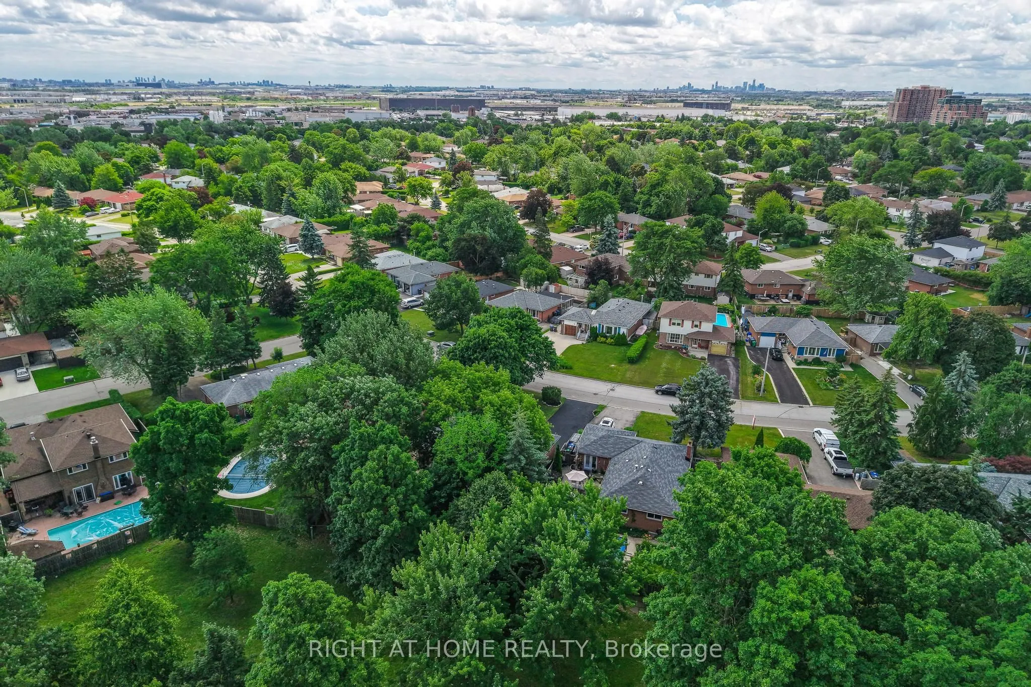 25 Devonshire Drive