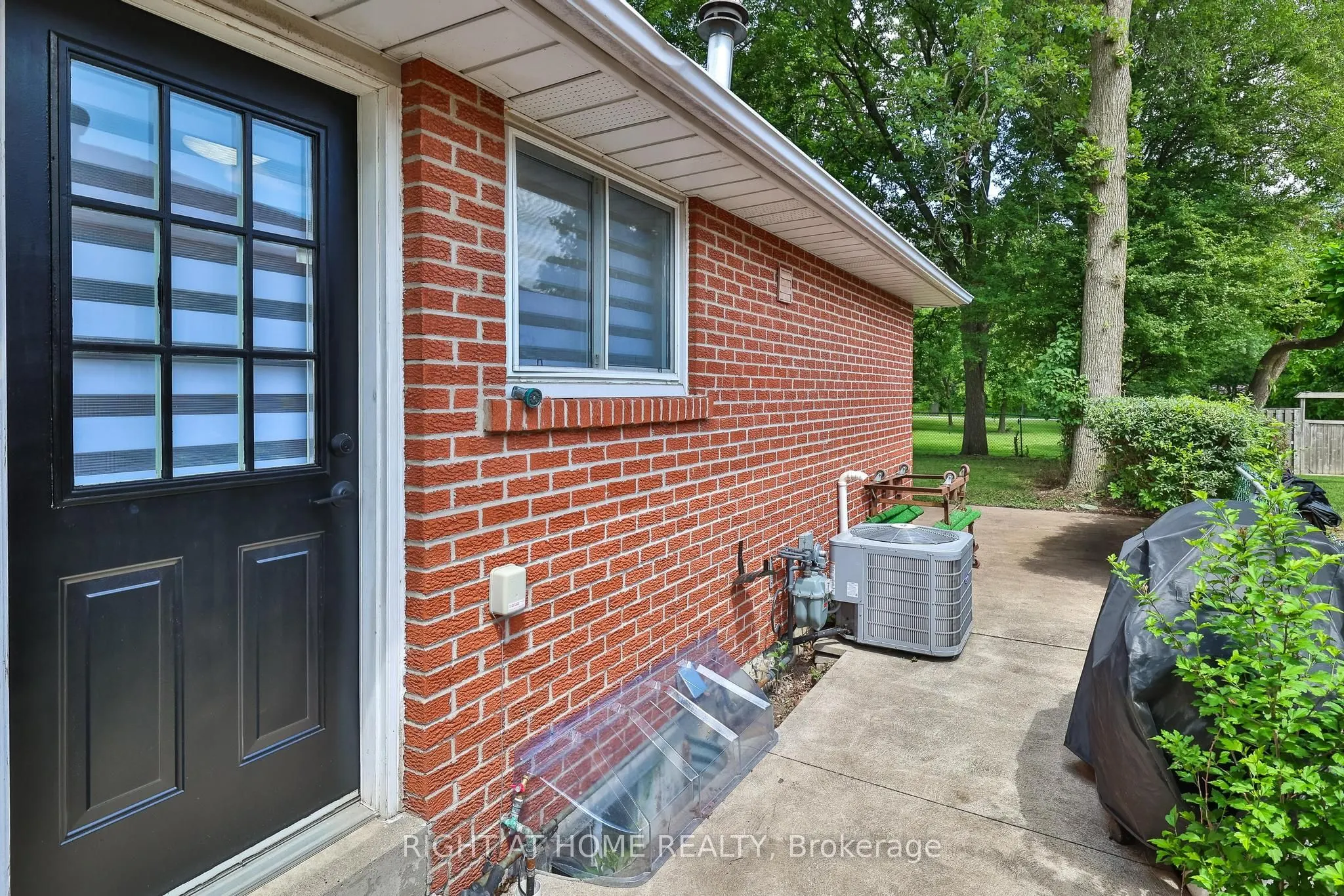 25 Devonshire Drive