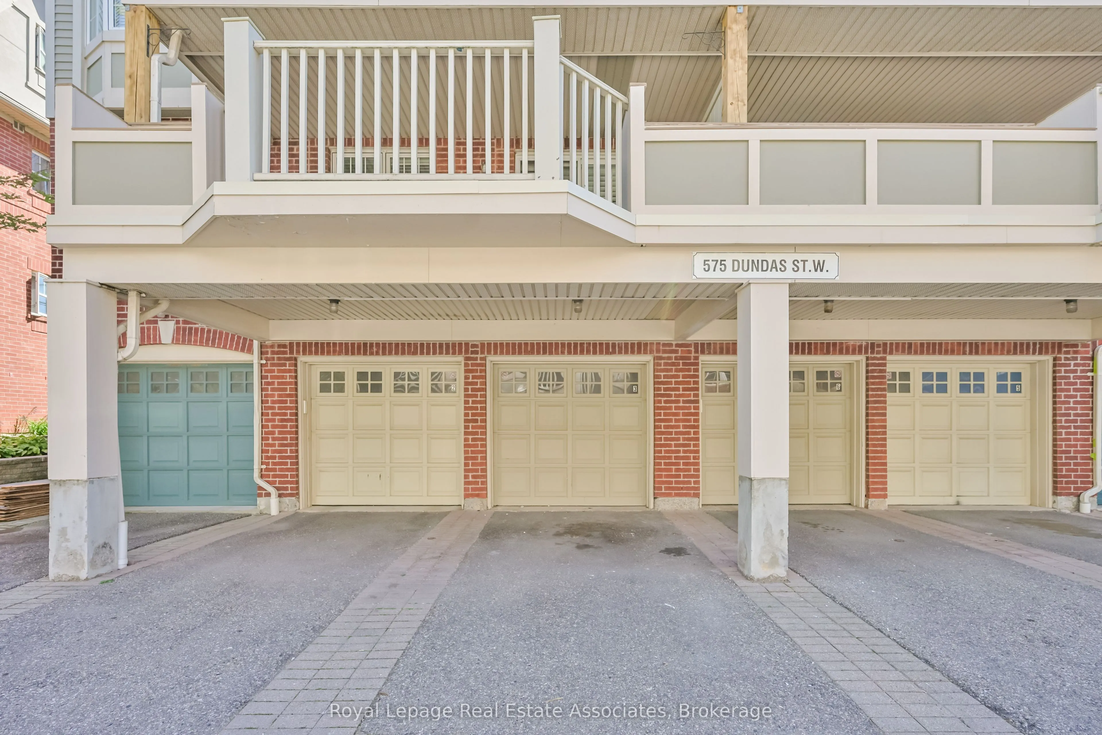 575 Dundas Street, #3