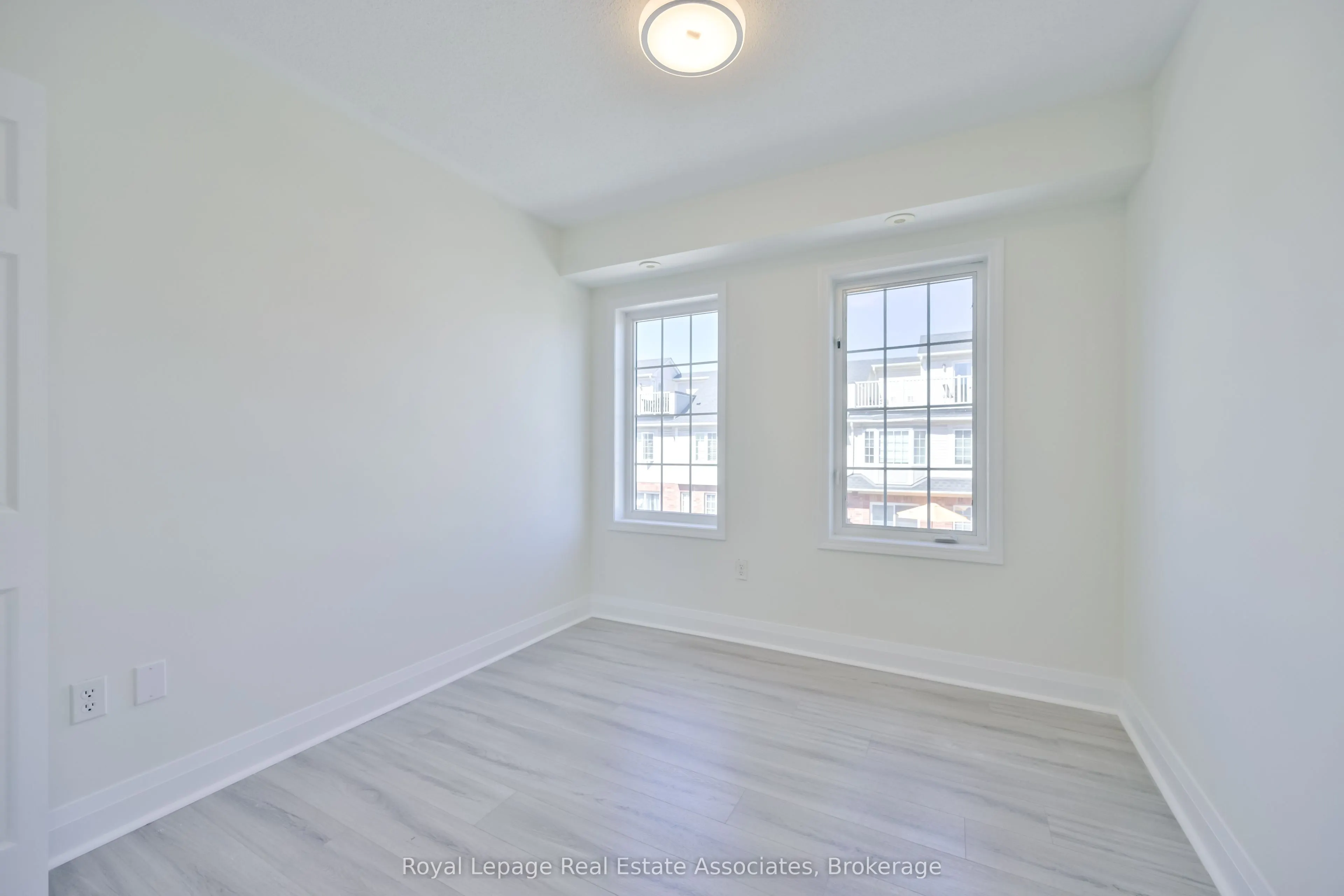 575 Dundas Street, #3