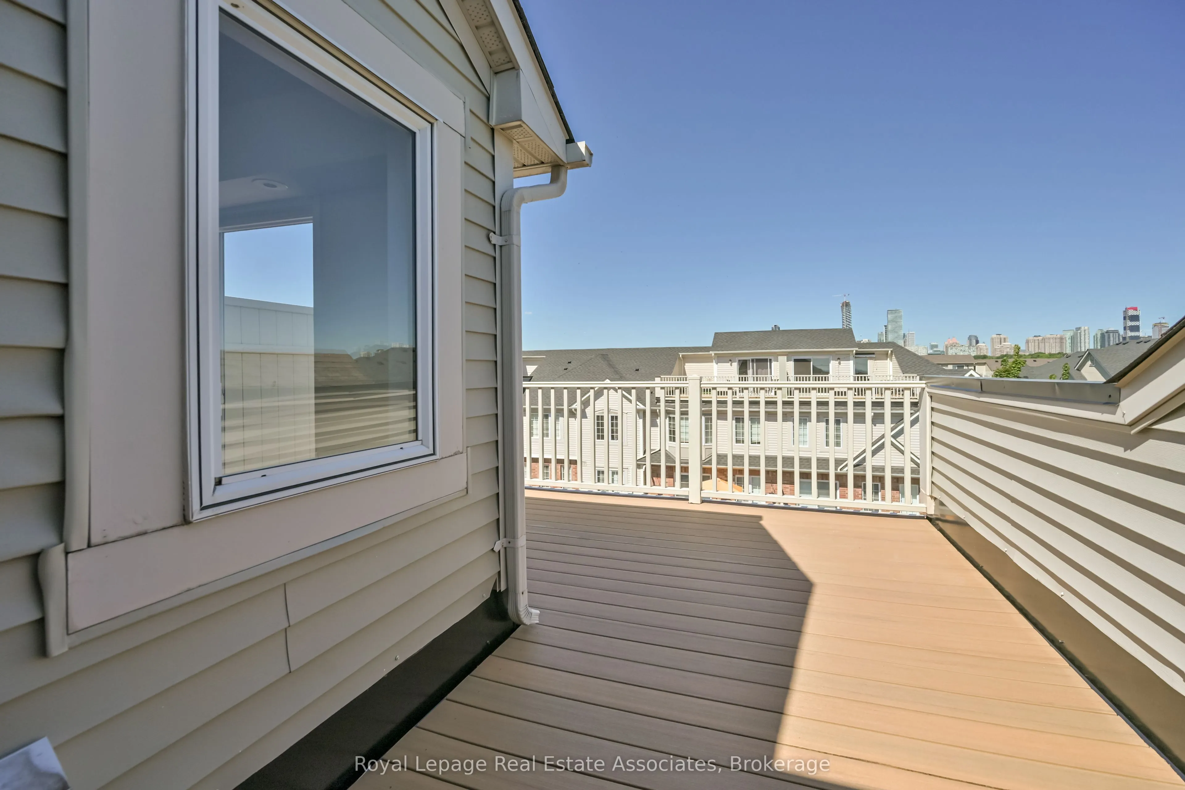 575 Dundas Street, #3