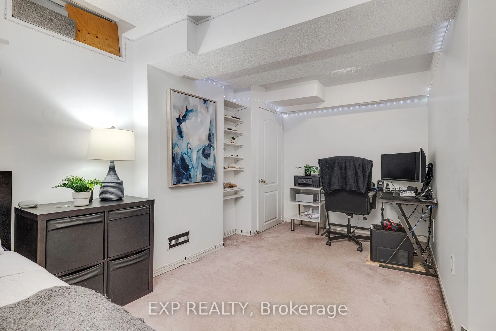 1591 South Parade Court, #24