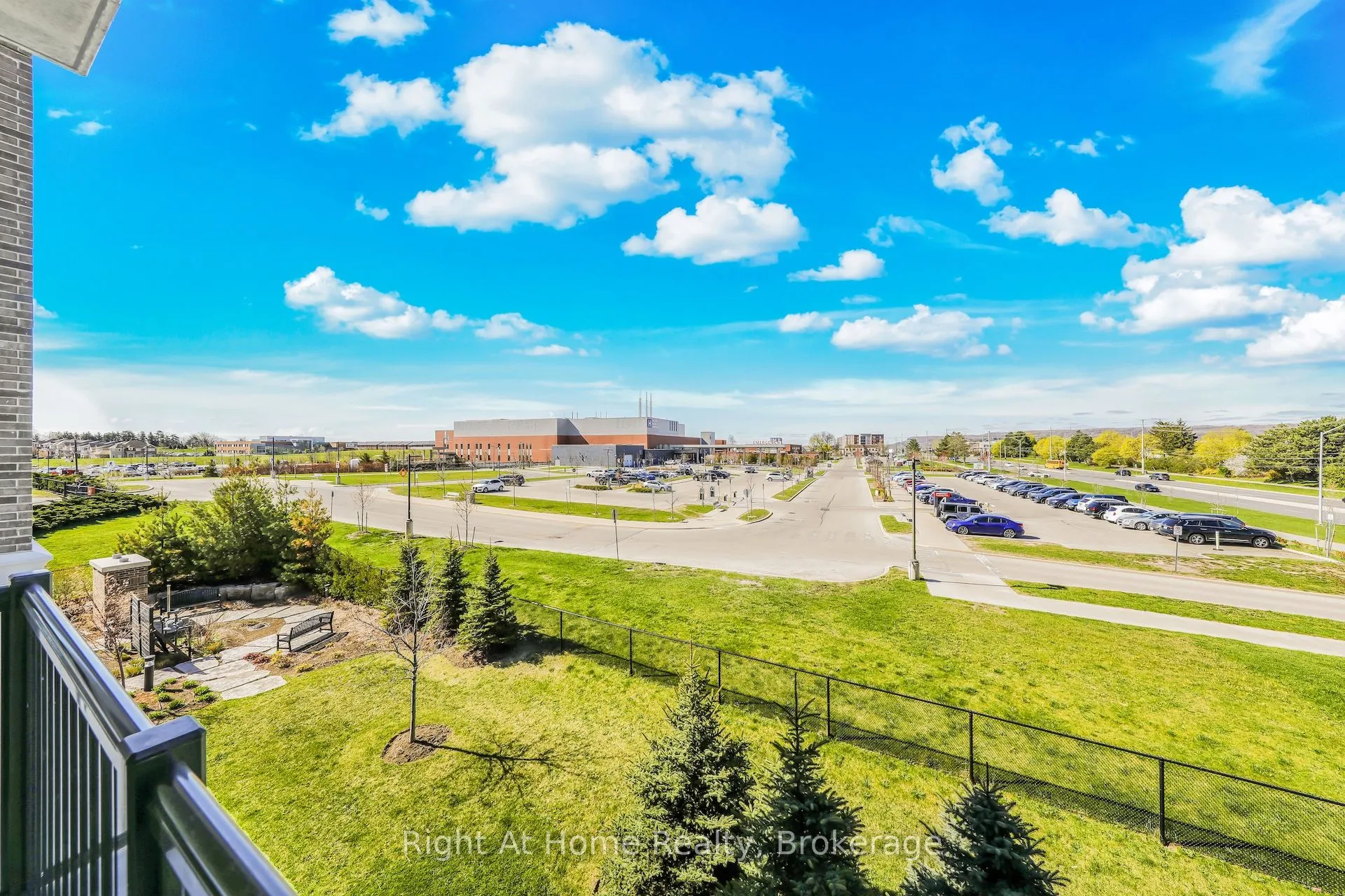 610 Farmstead Drive, #307
