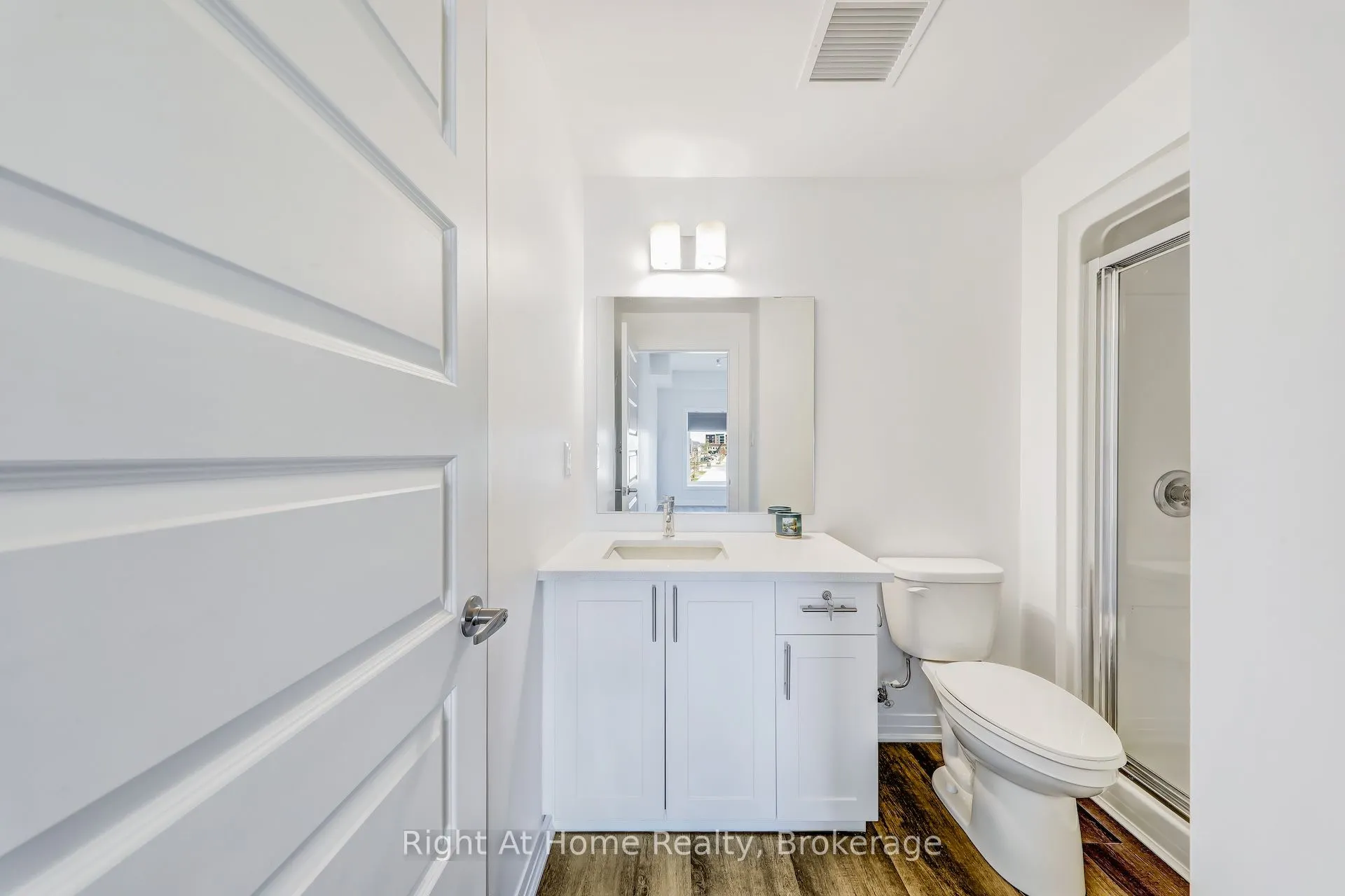 610 Farmstead Drive, #307