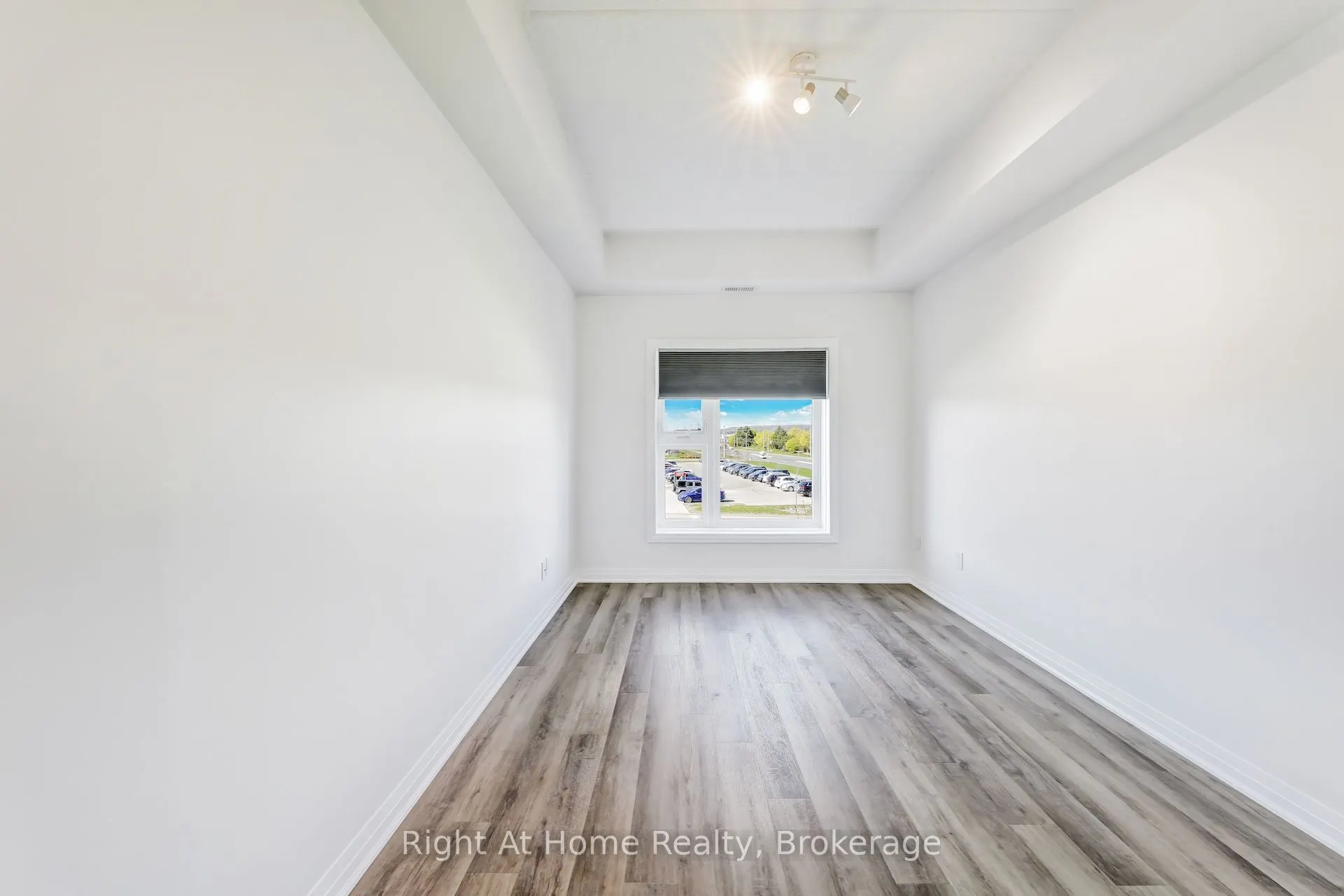 610 Farmstead Drive, #307