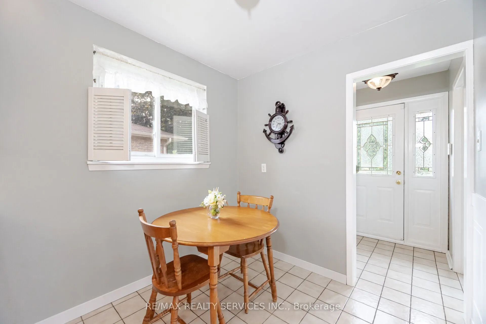 10 Gatewood Drive