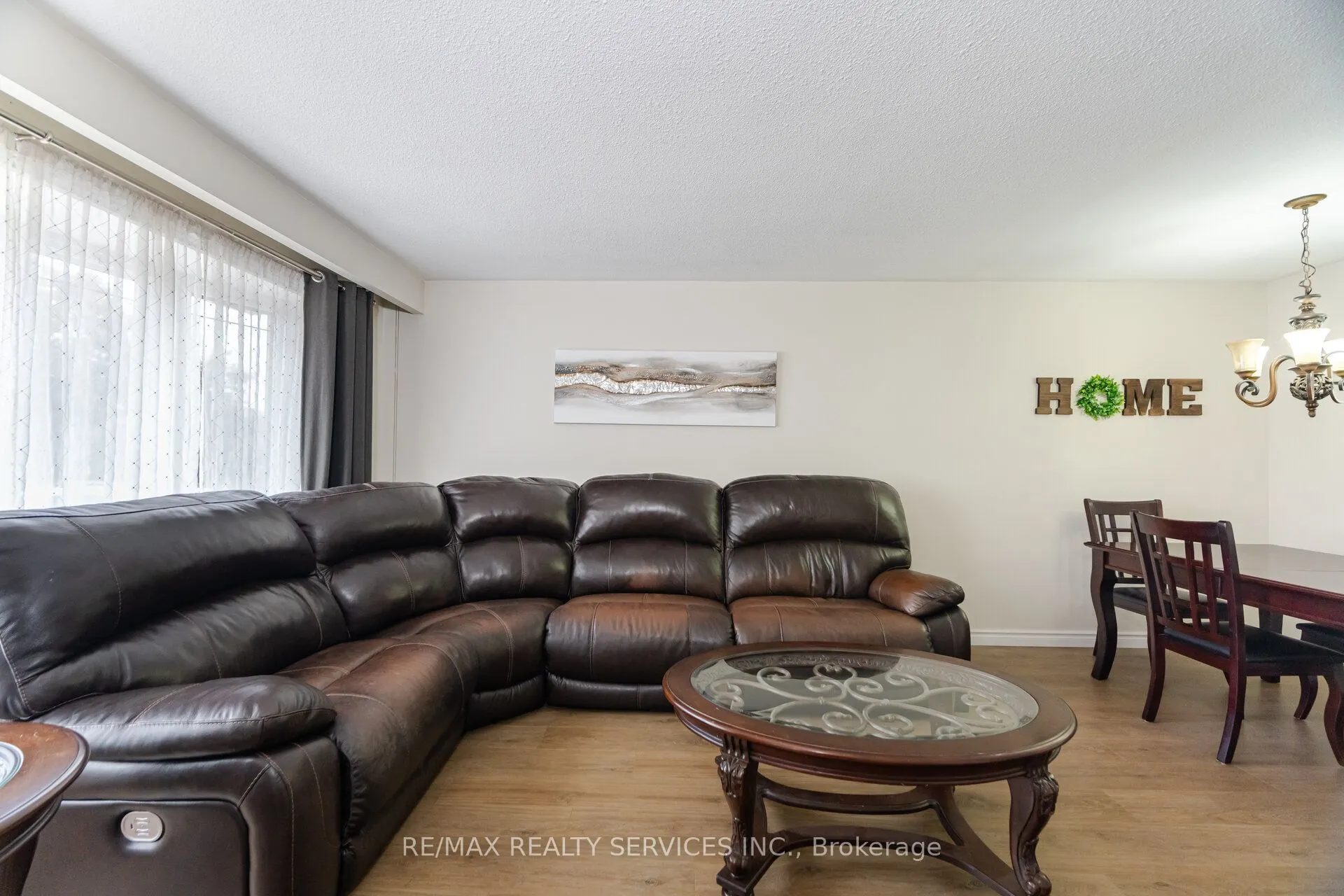 10 Gatewood Drive