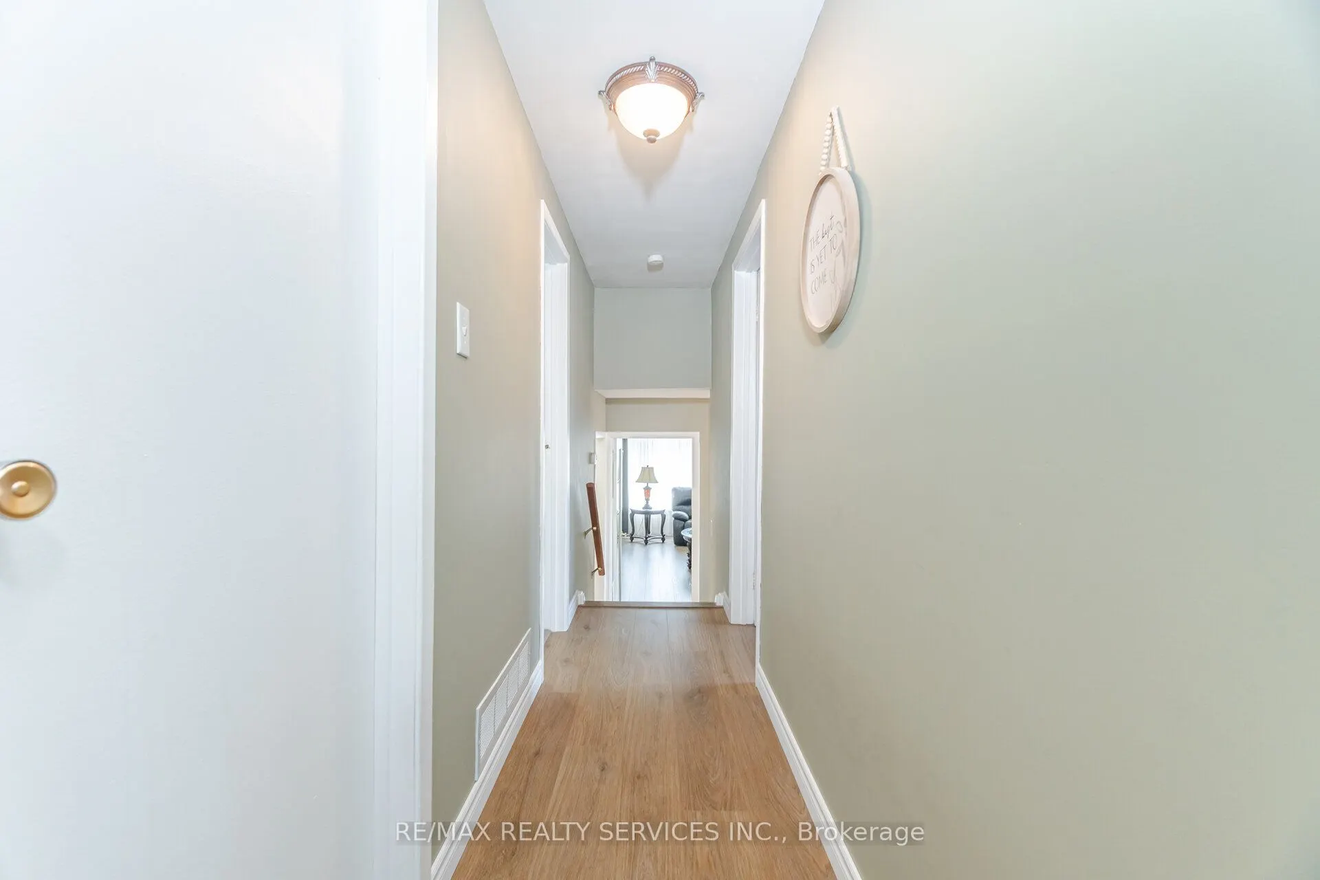 10 Gatewood Drive