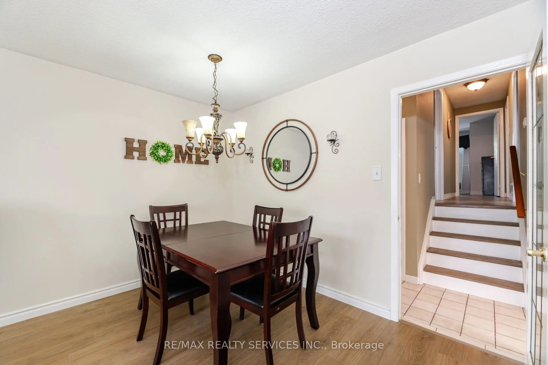 10 Gatewood Drive